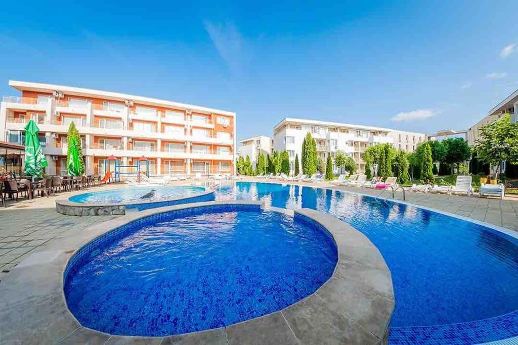 Apartment Ferienunterkunft Strandnähe mit Pools