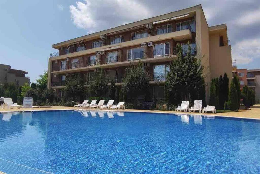 Apartment Ferienunterkunft Strandnähe mit Pools