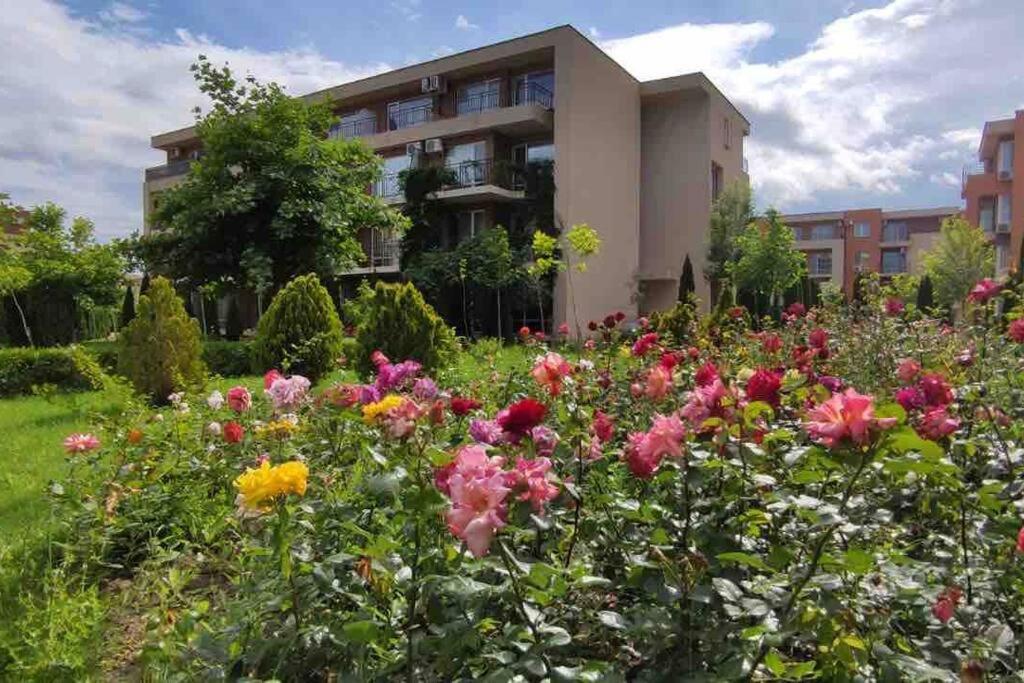 Apartment Ferienunterkunft Strandnähe mit Pools
