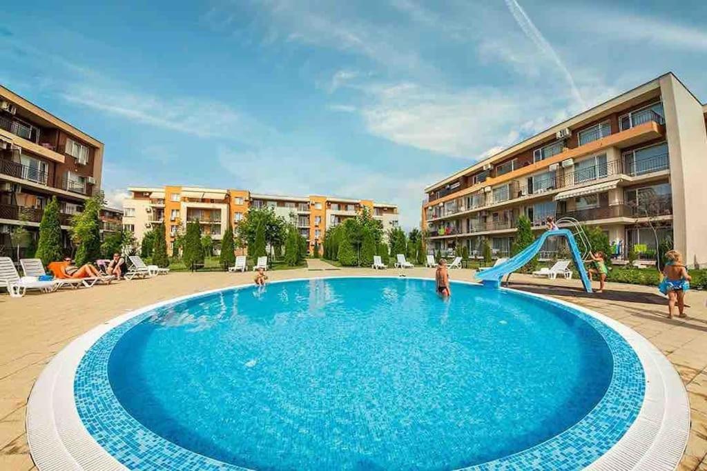 Apartment Ferienunterkunft Strandnähe mit Pools