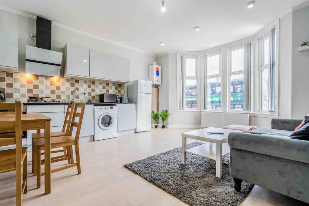 Beautiful flat with free parking