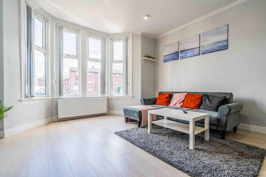 Beautiful flat with free parking