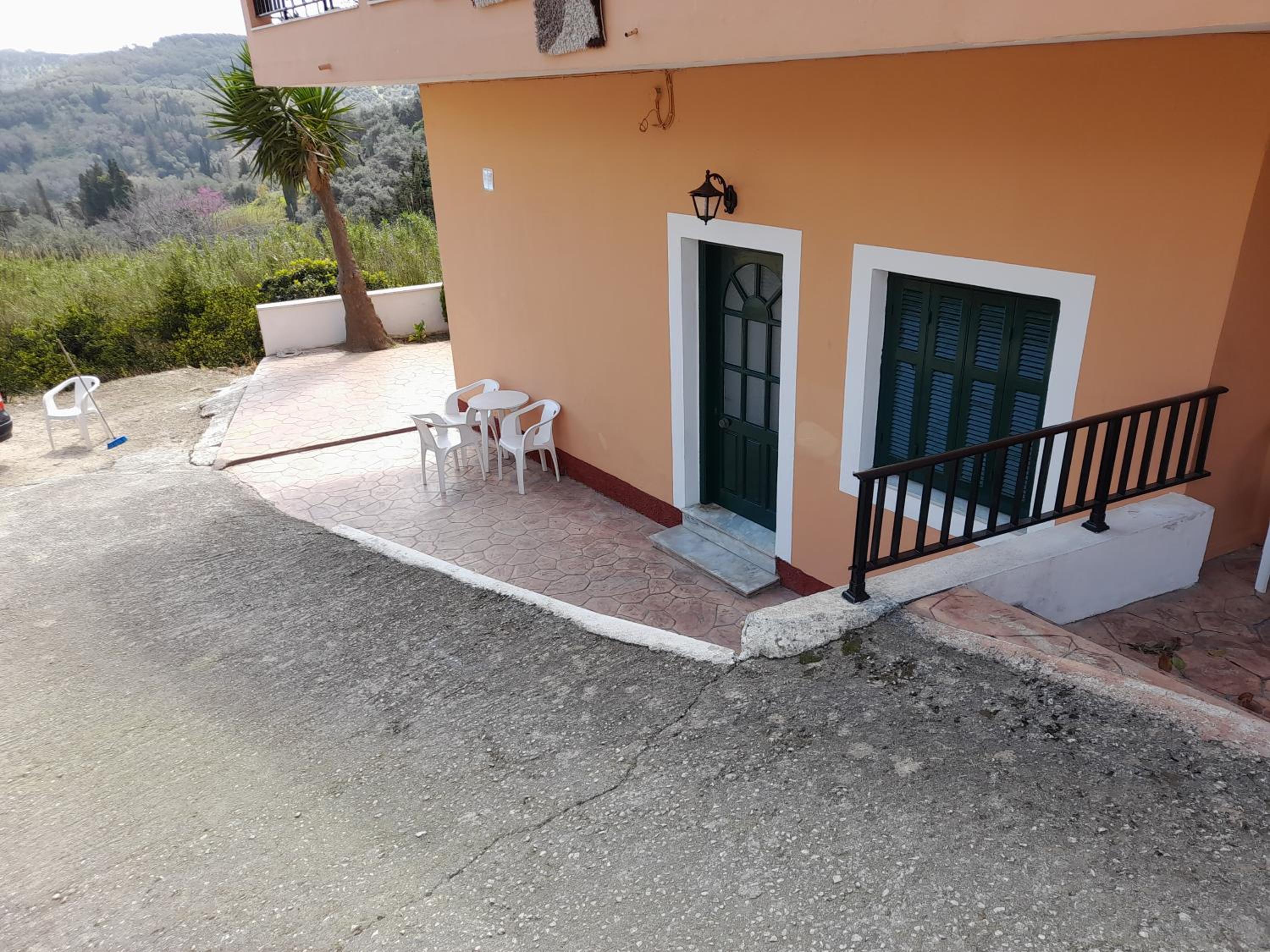 Alexandros Apartment