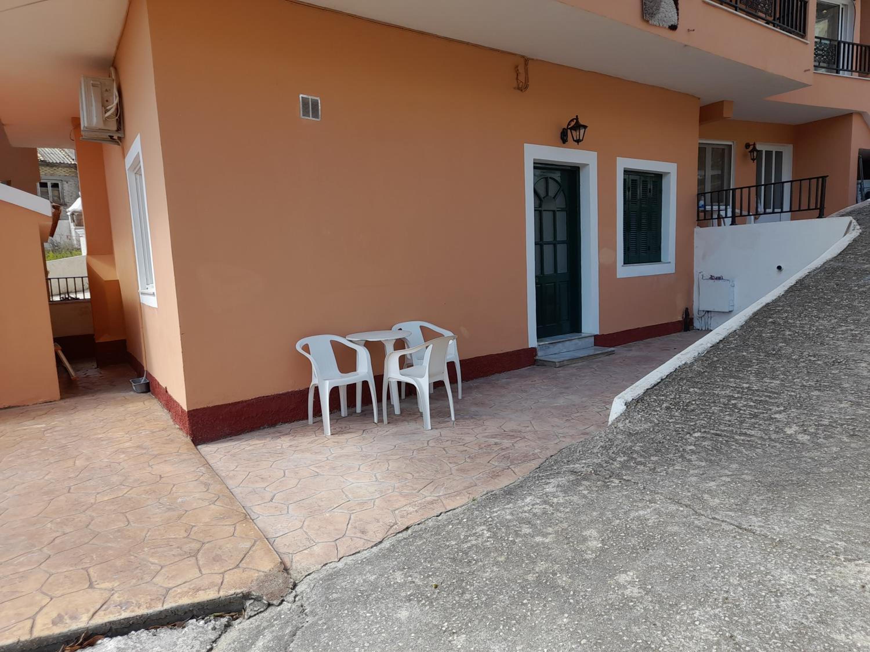 Alexandros Apartment