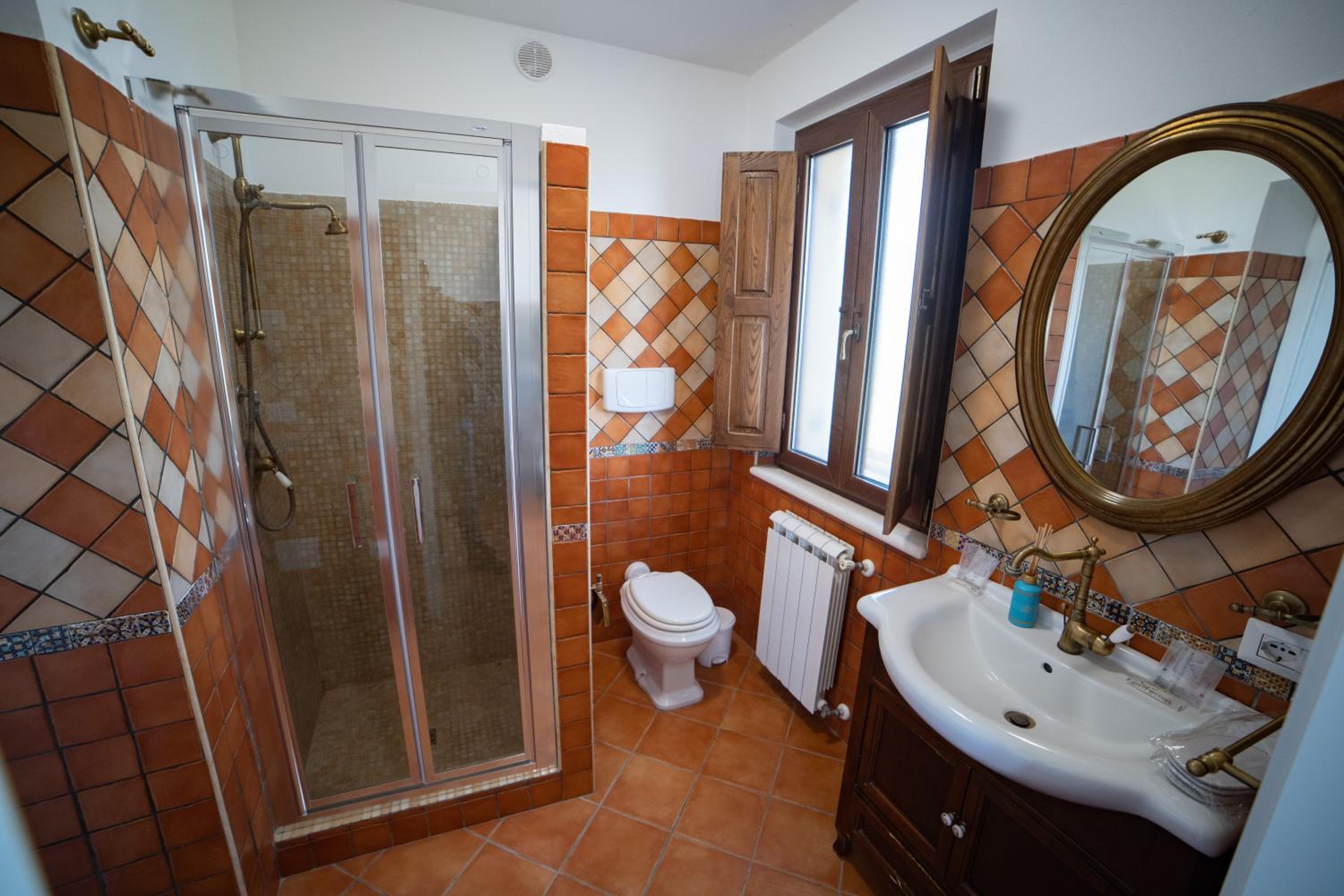 Photo 42