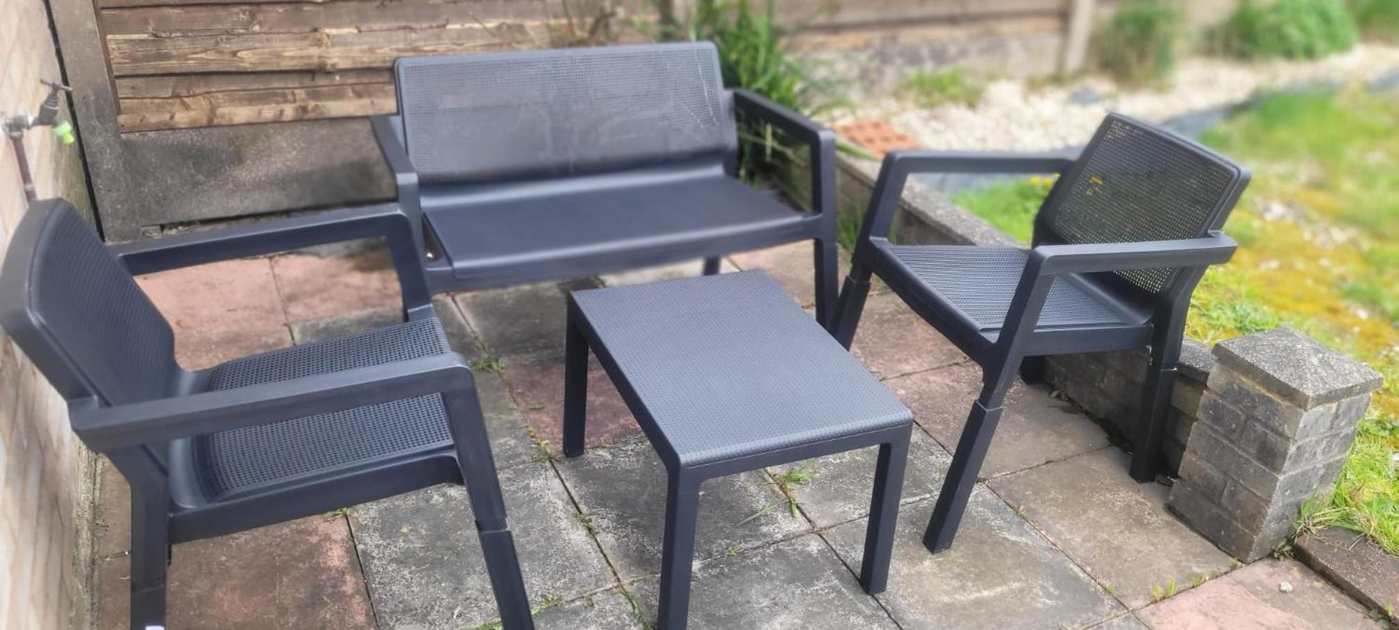 Entire 2 Bedroom House - Manchester