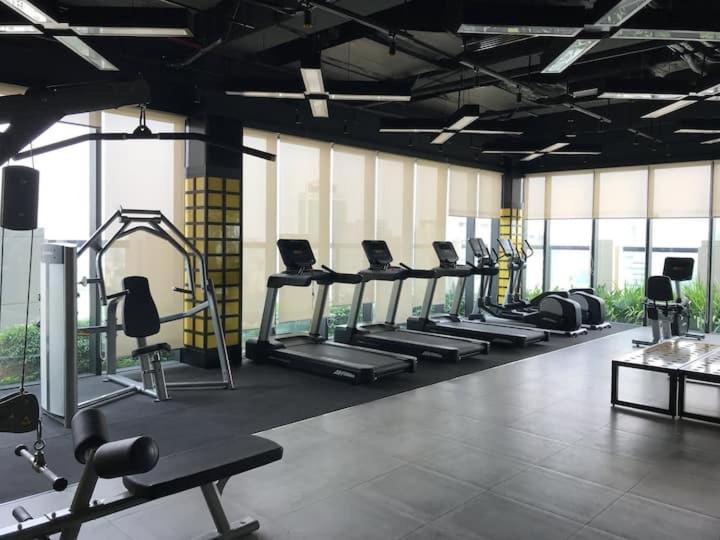 De Lux Central D1 next Hyatt, Opera House, Ben Thanh, Pool,Gym