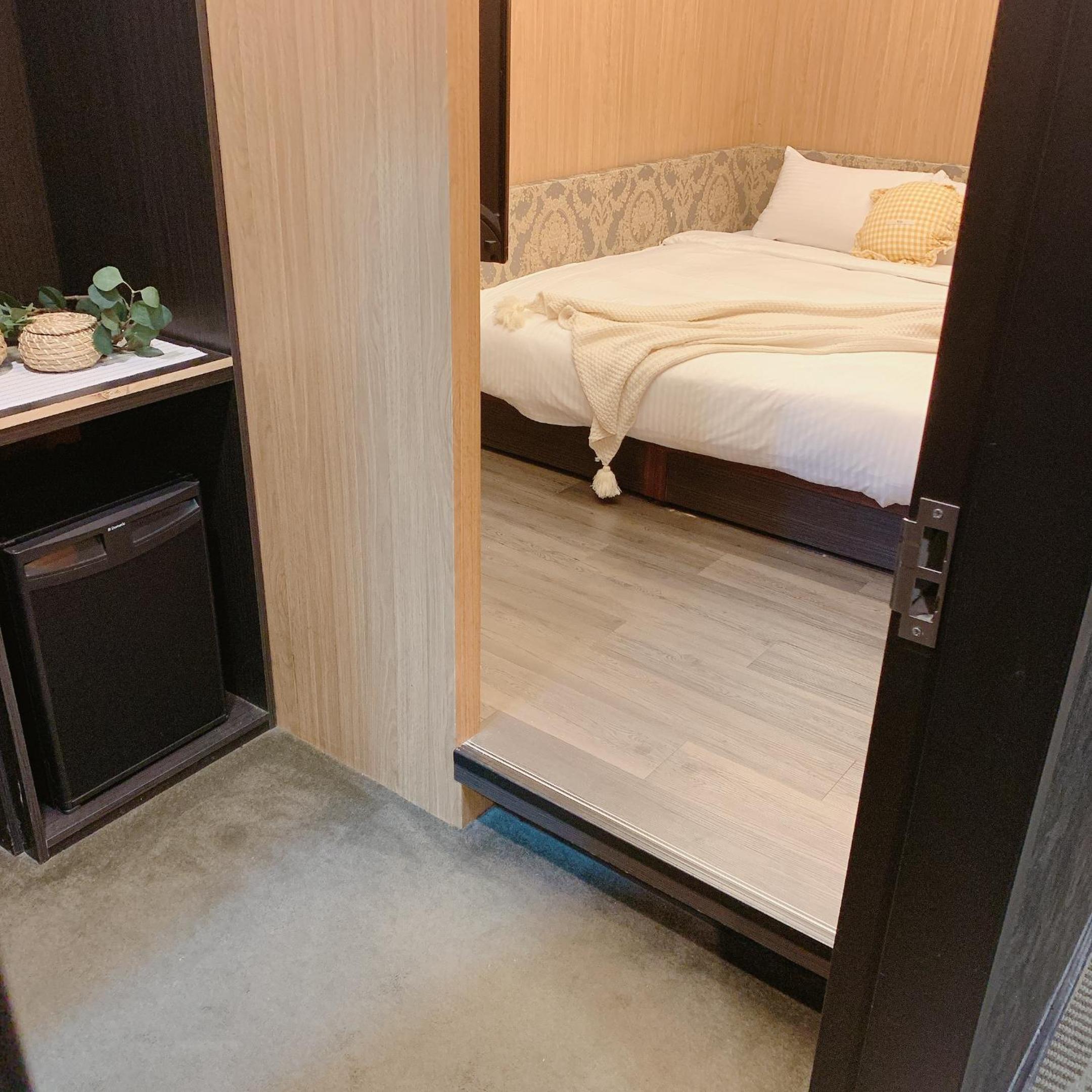 Meworld Hotel - Ximen