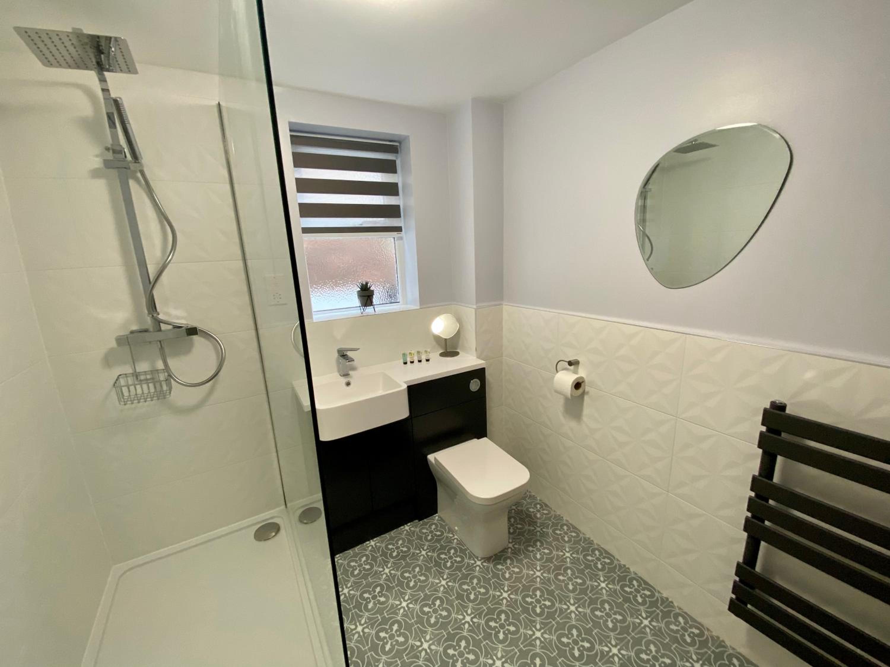Luxury Riverside City Centre Apartment