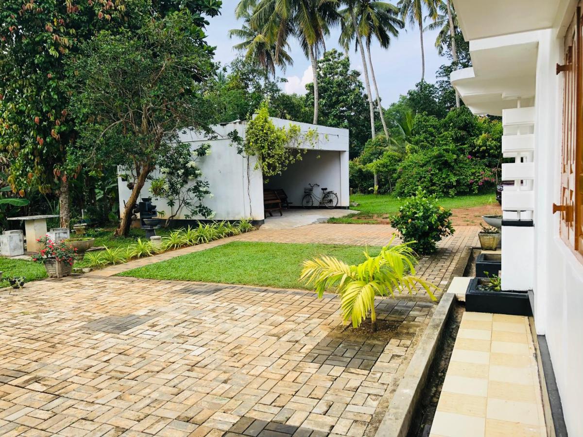 Cinnamon Estate Villa view 3