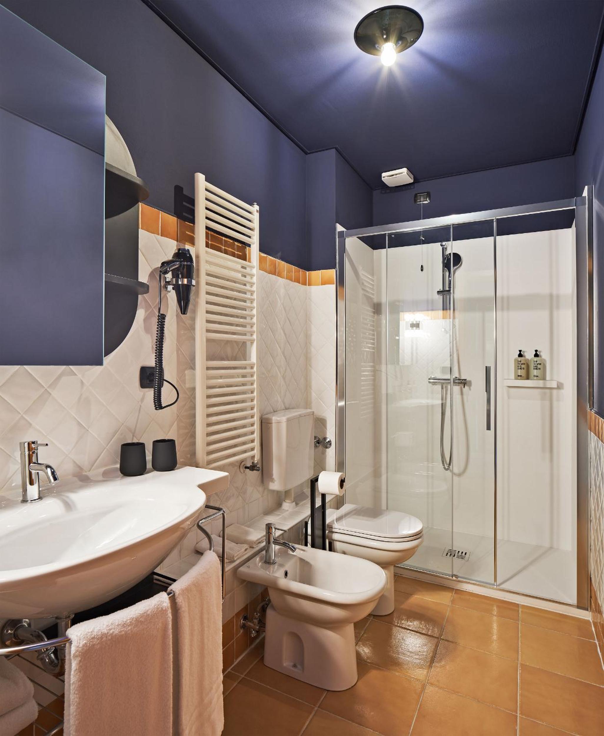 URBANAUTS STUDIOS Minelli en Trieste — bathroom