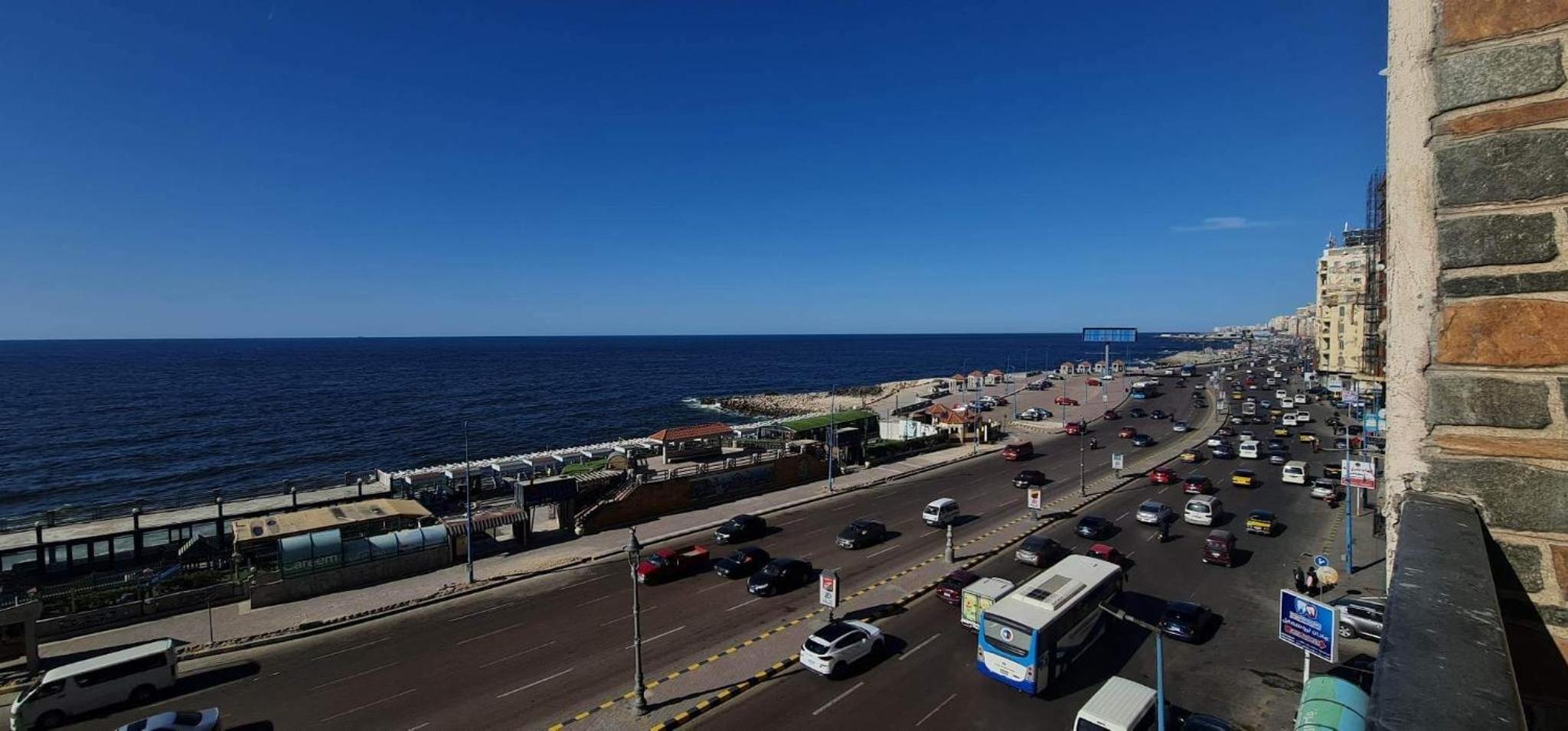 Amazing Sea View 2 bedroom apartment — photo 11