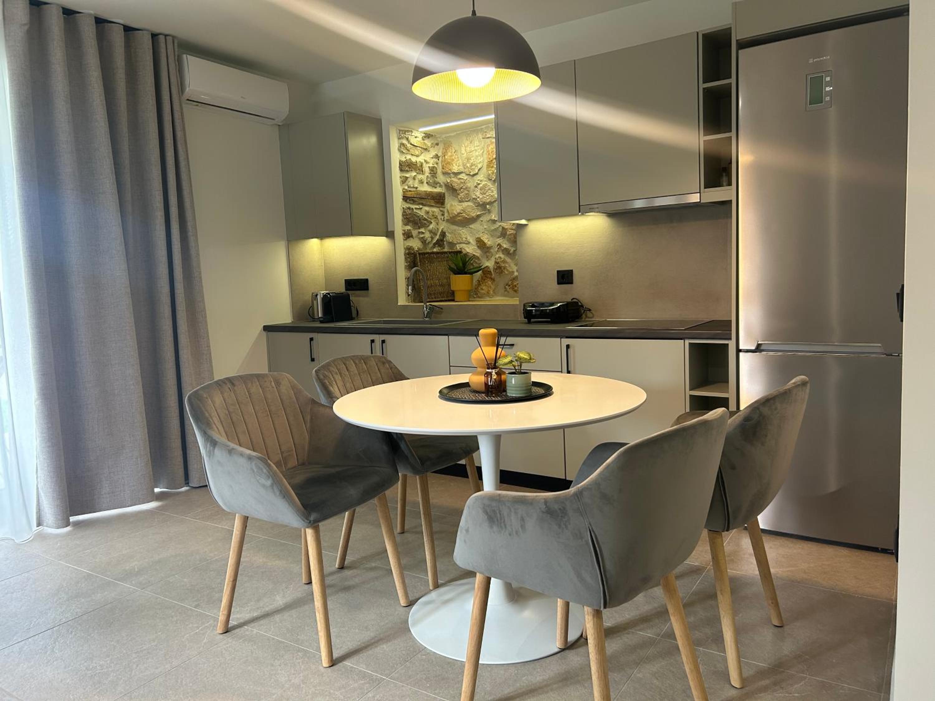 Piedra Luxury Apartments
