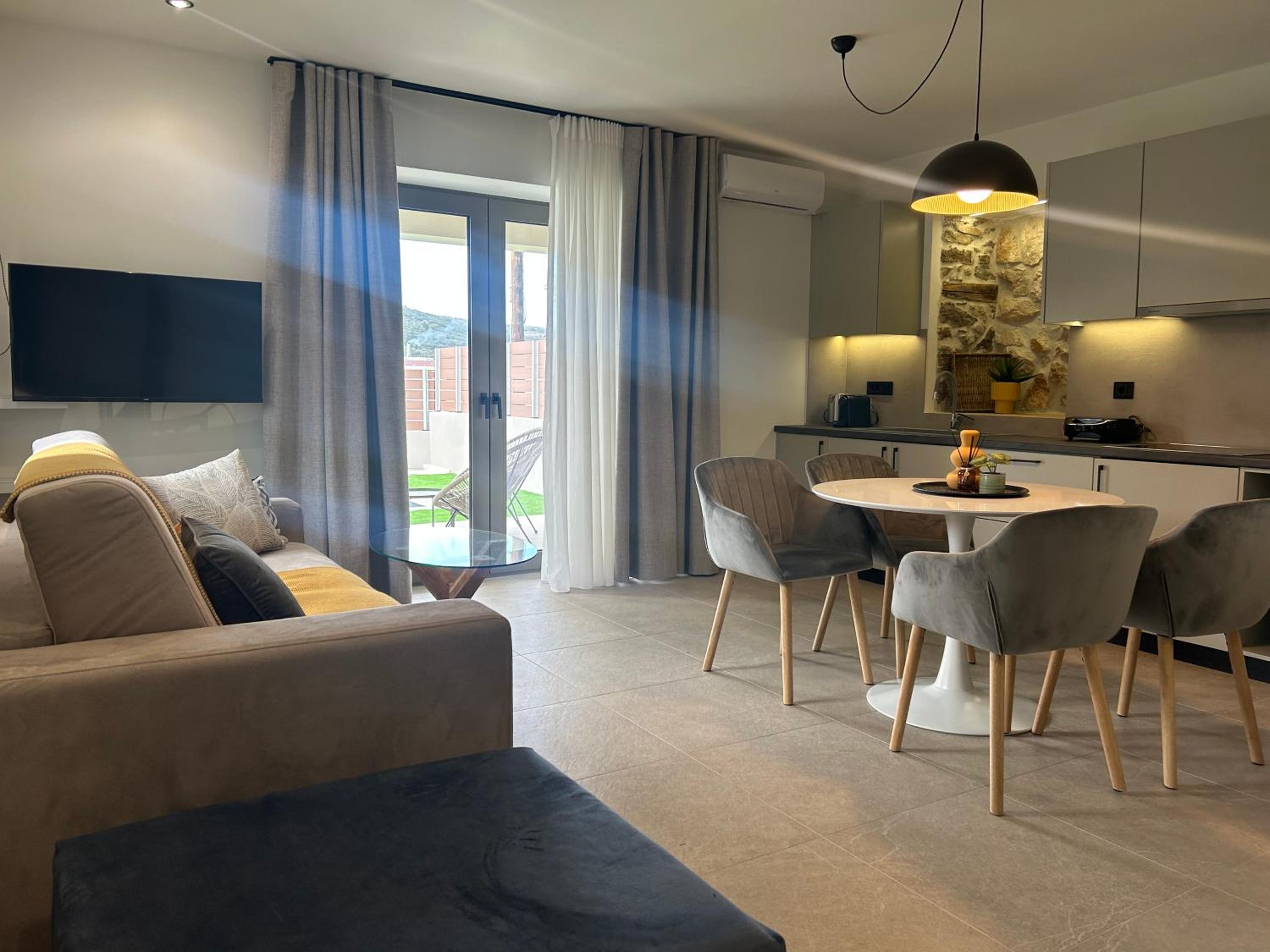 Piedra Luxury Apartments