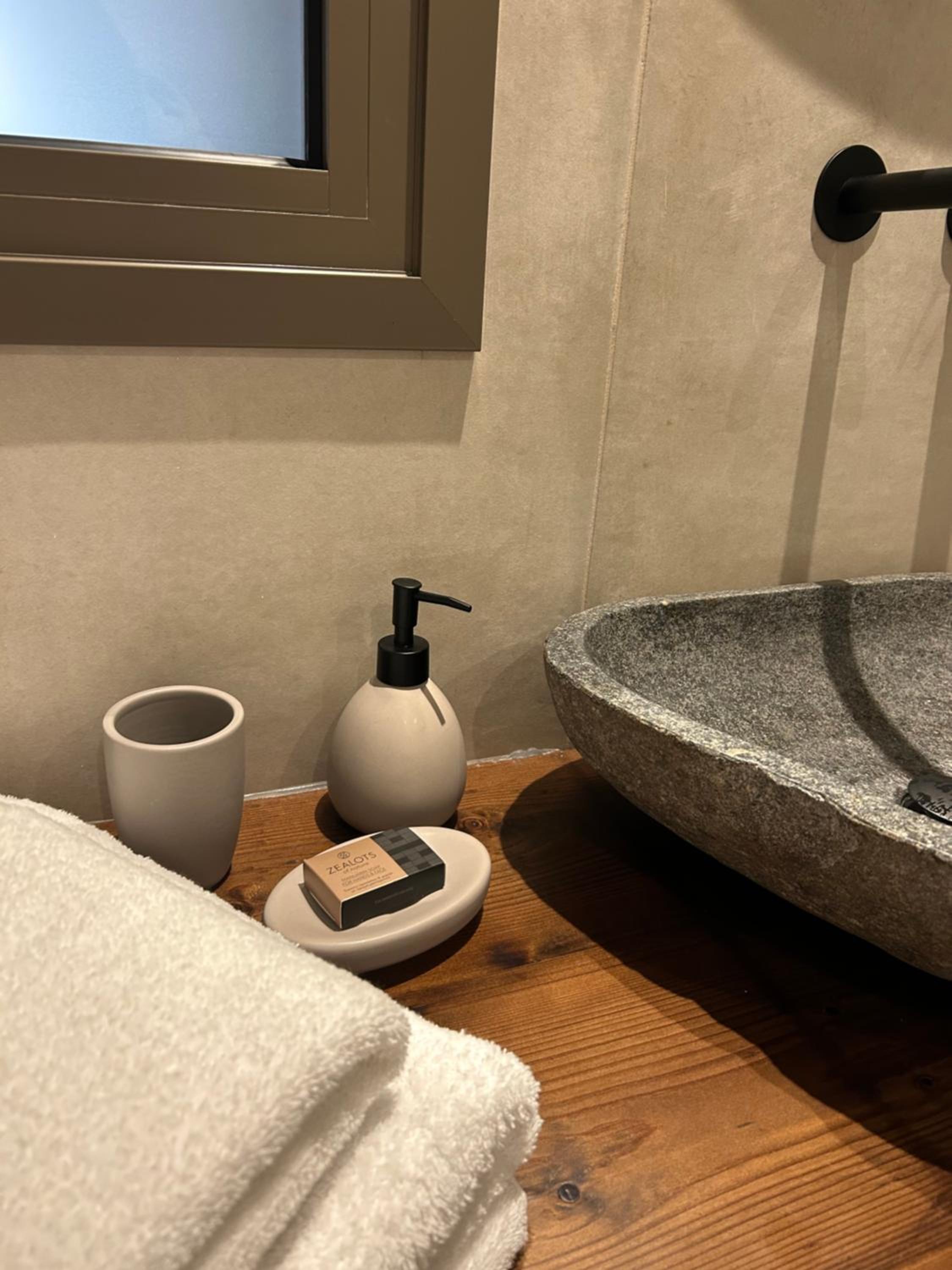 Piedra Luxury Apartments