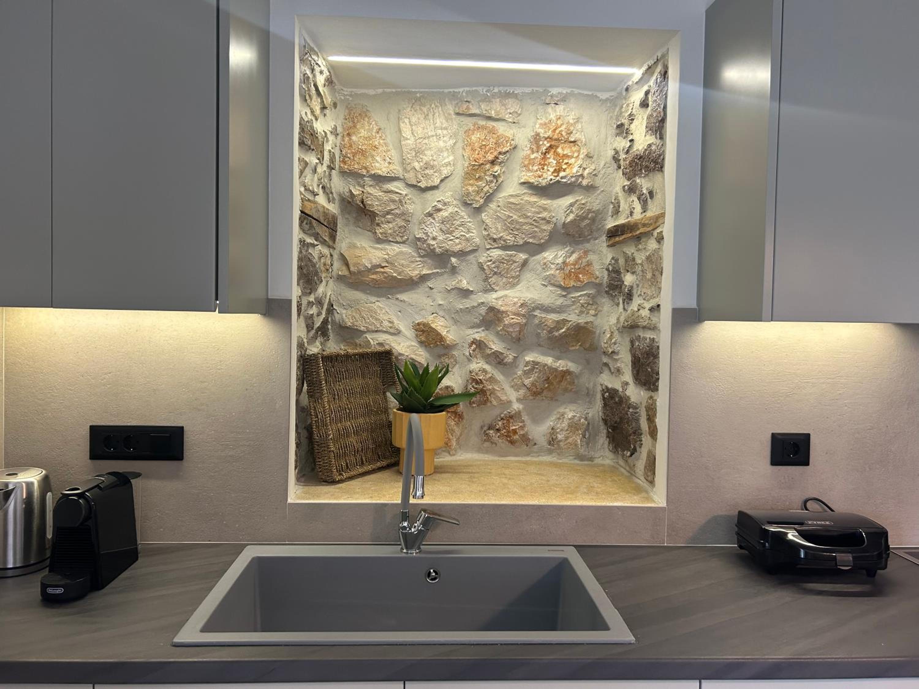 Piedra Luxury Apartments