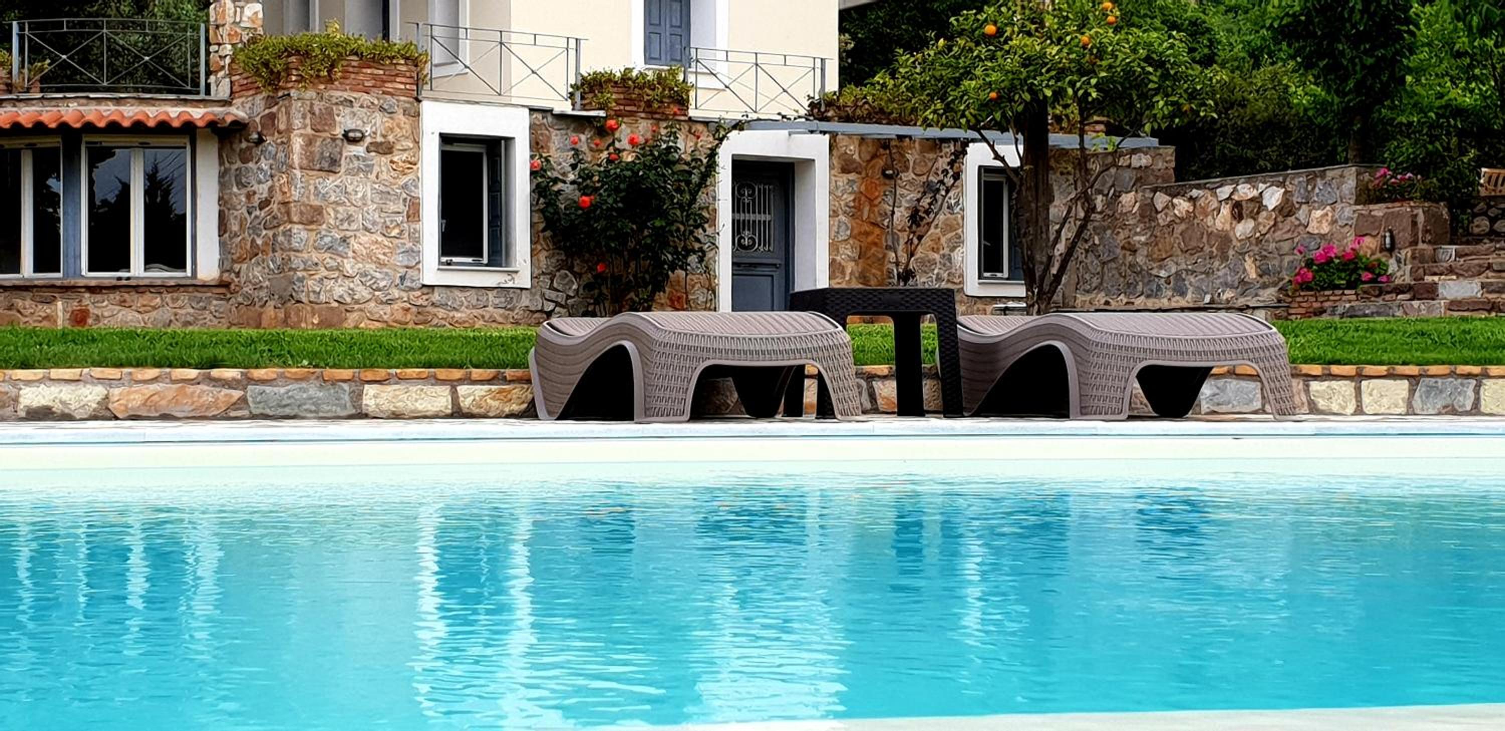 Private Swimmingpool in Cottage