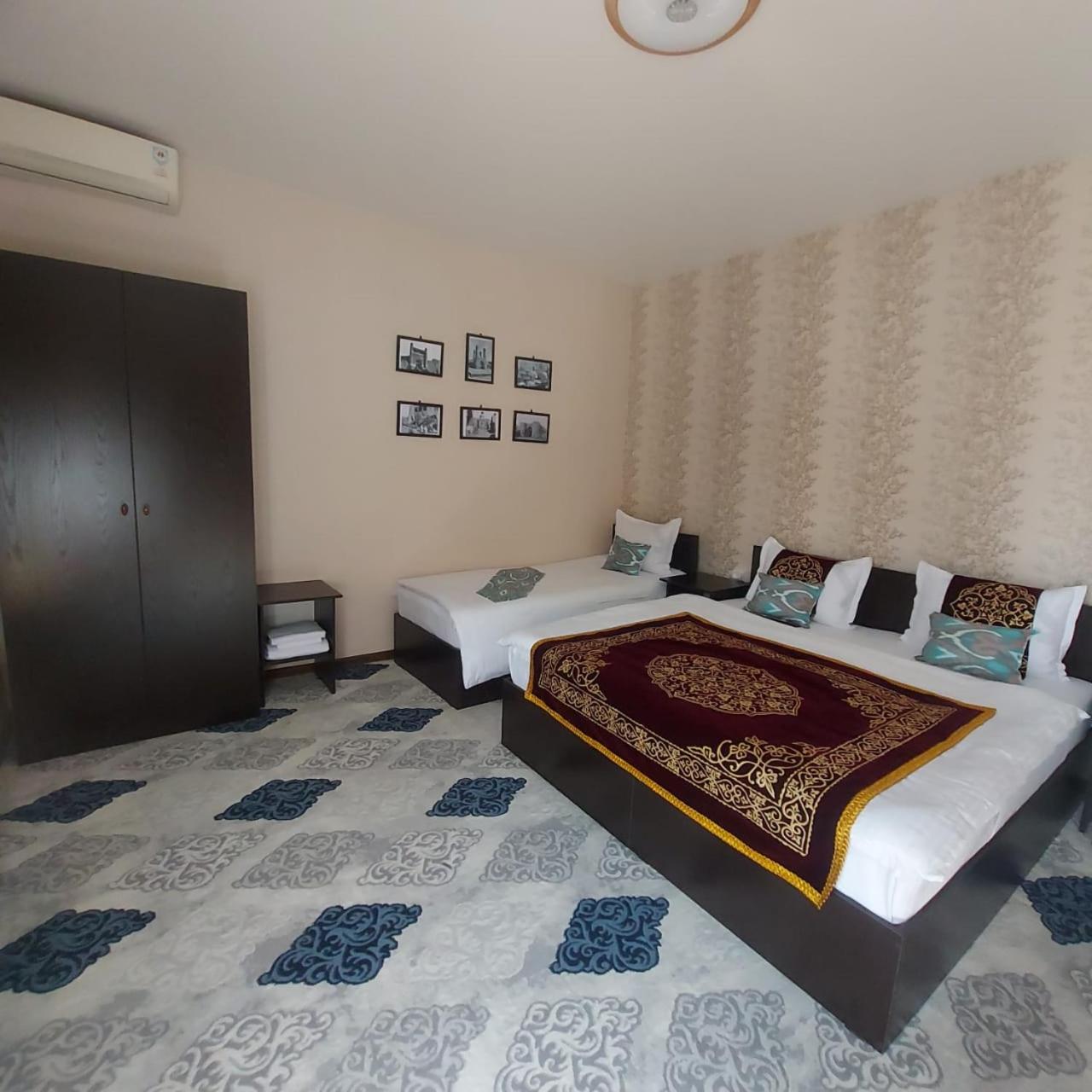 Old Safari Golden Location Guest house with Laundry Service