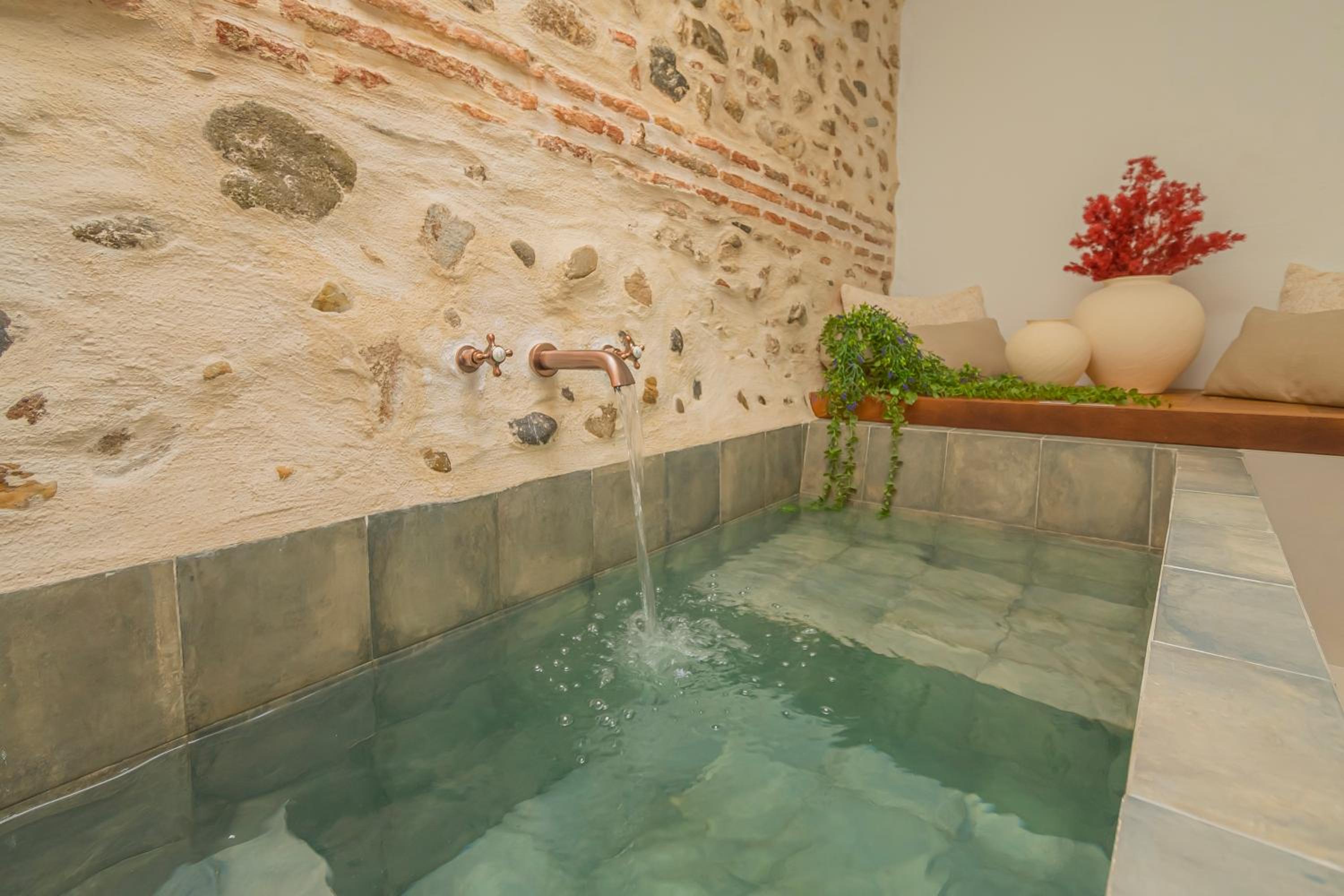 Casa de la Acequia by Florentia Homes