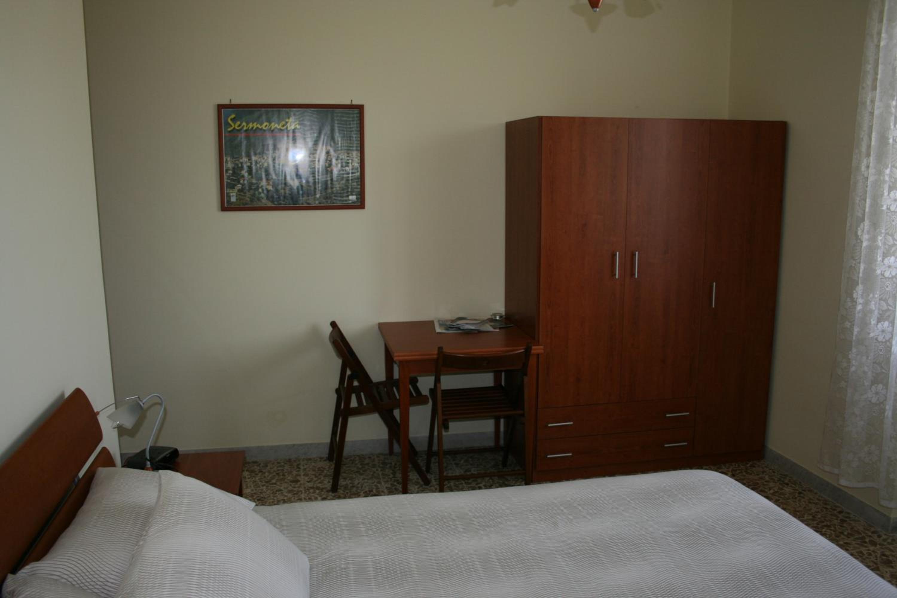 Photo 37