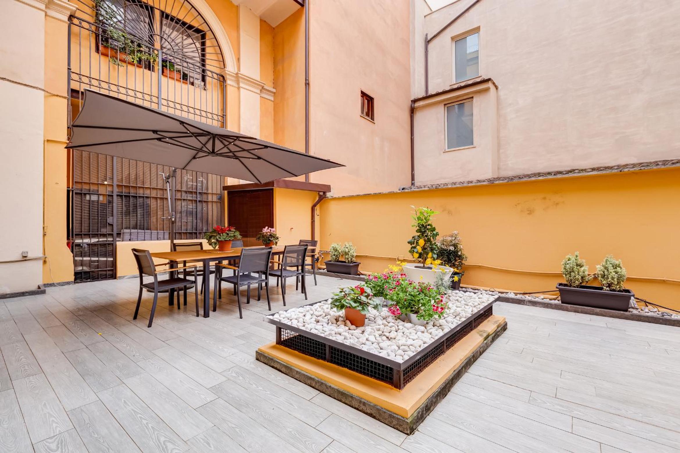 SPANISH GARDEN
