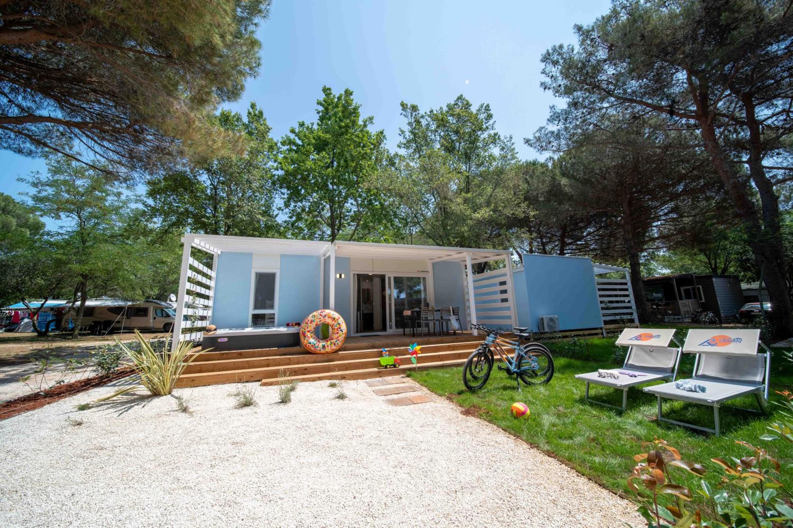 Holiday Centre Bi village