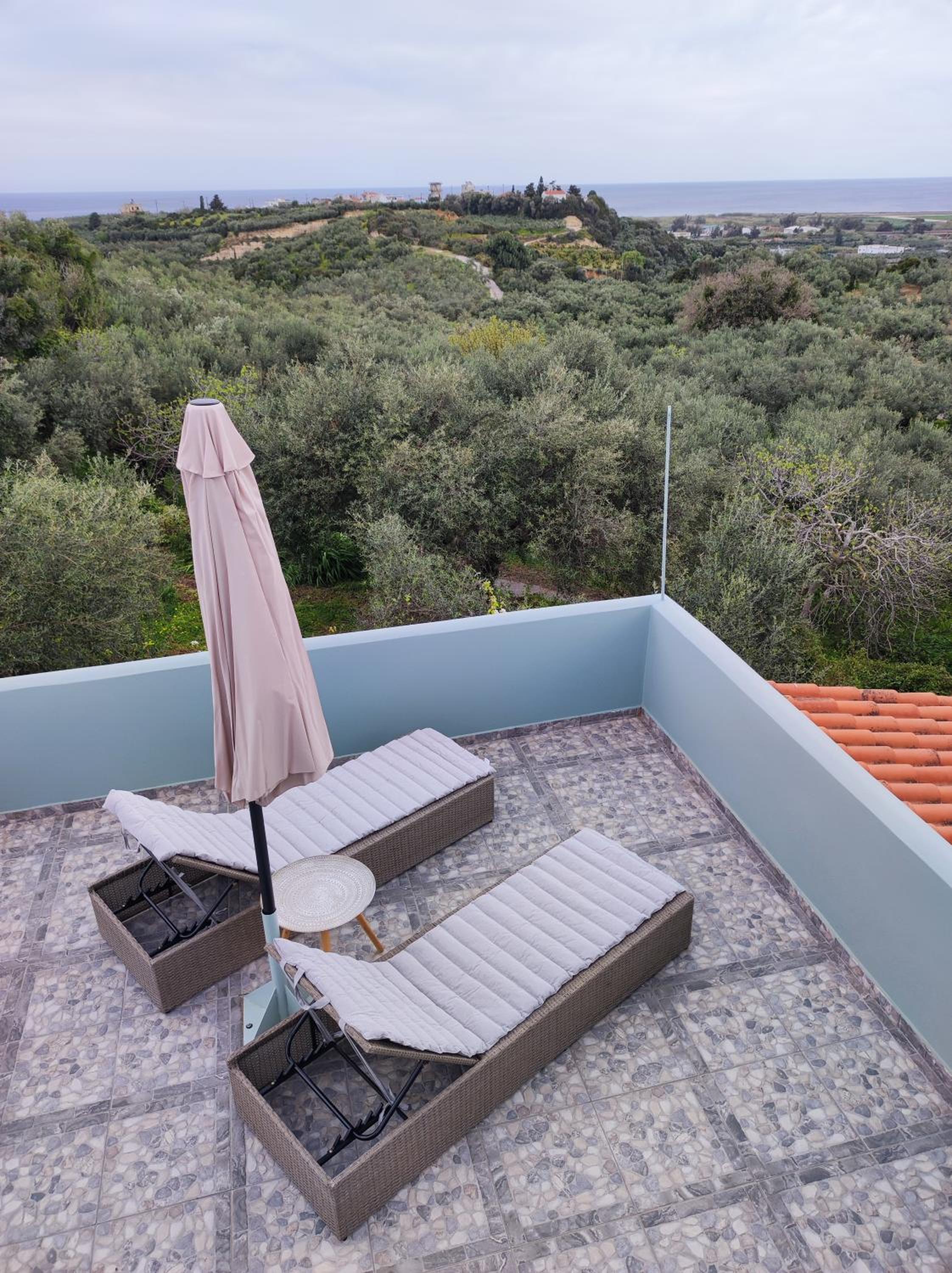 Anatolika Stamatis Paradise