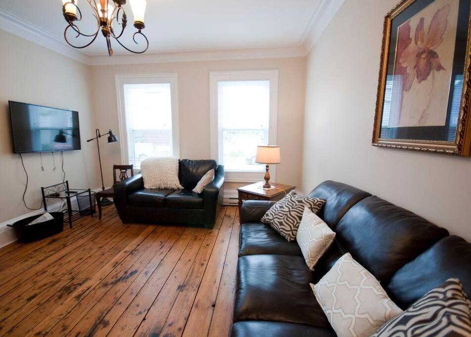 Heritage Townhouse in Downtown Halifax