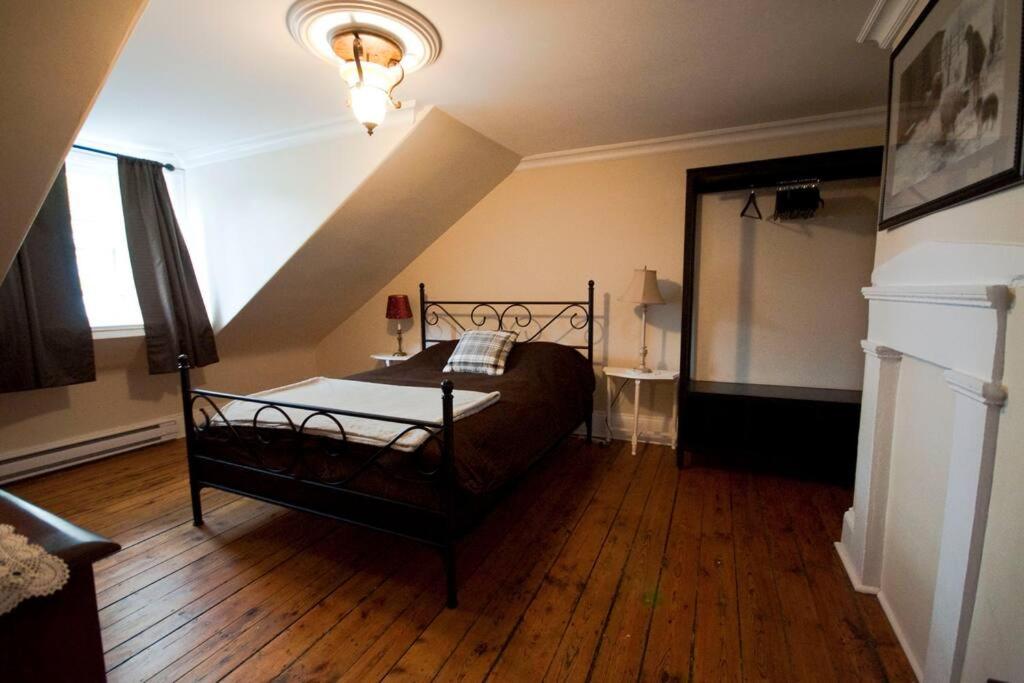 Heritage Townhouse in Downtown Halifax