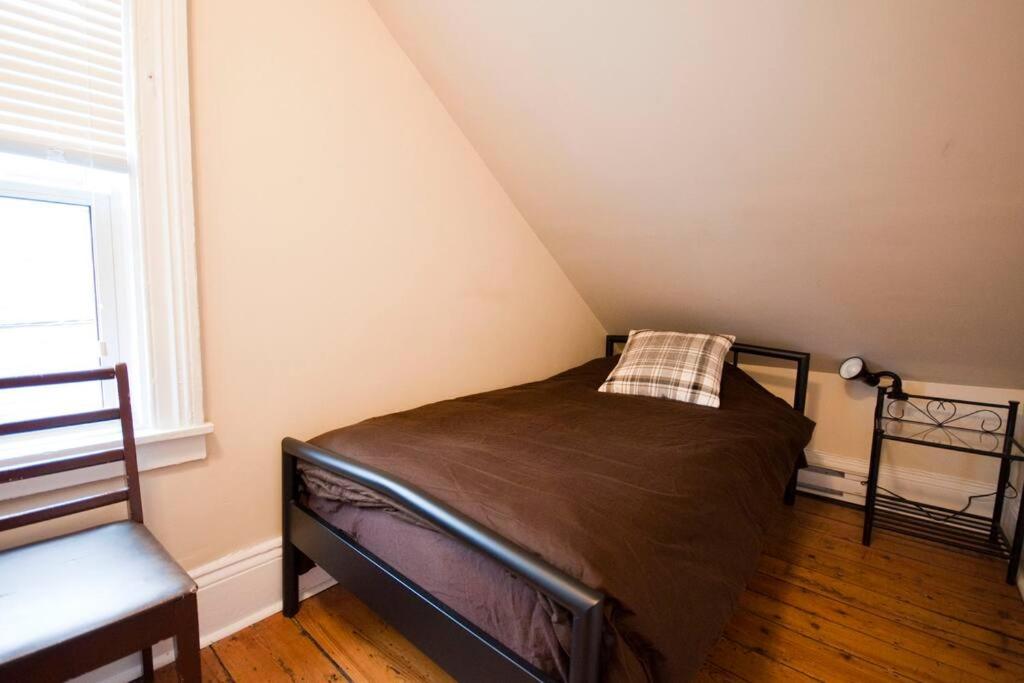 Heritage Townhouse in Downtown Halifax