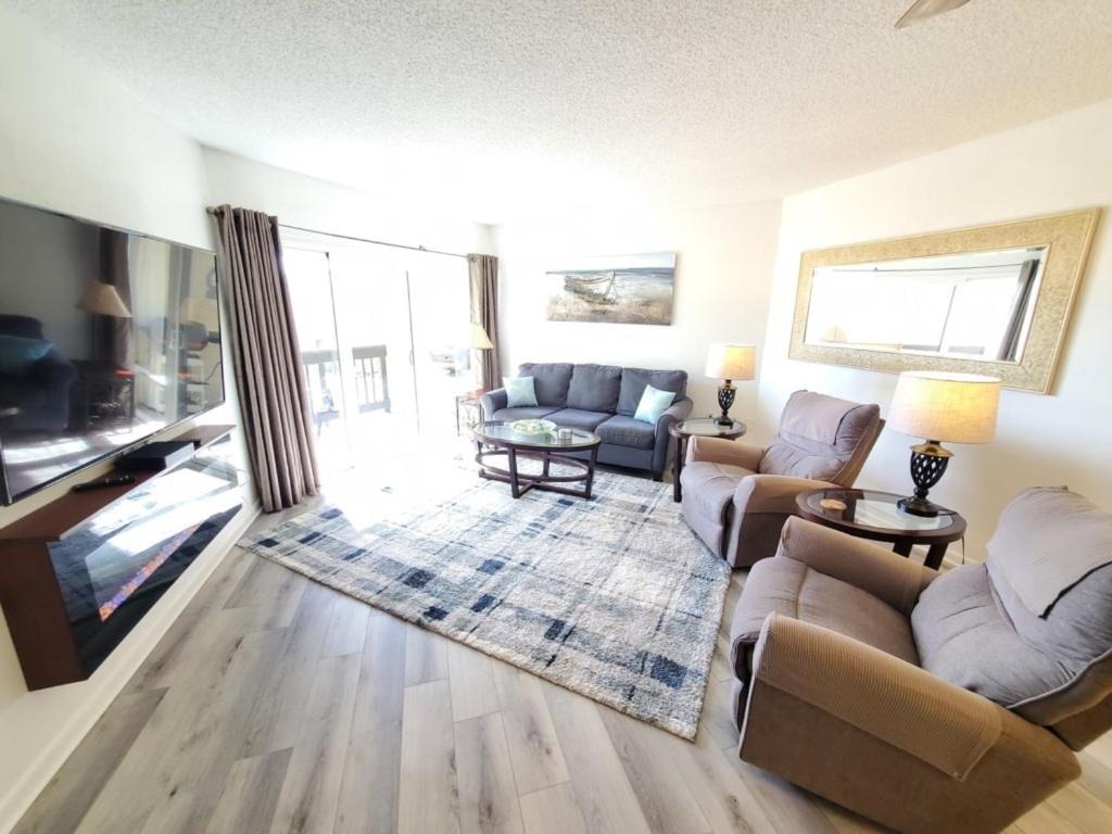 Island House D222 condo view 5