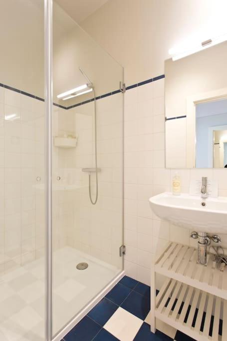 BOUTIQUE Rentals- P*O*R*T*O Ribeira view 4