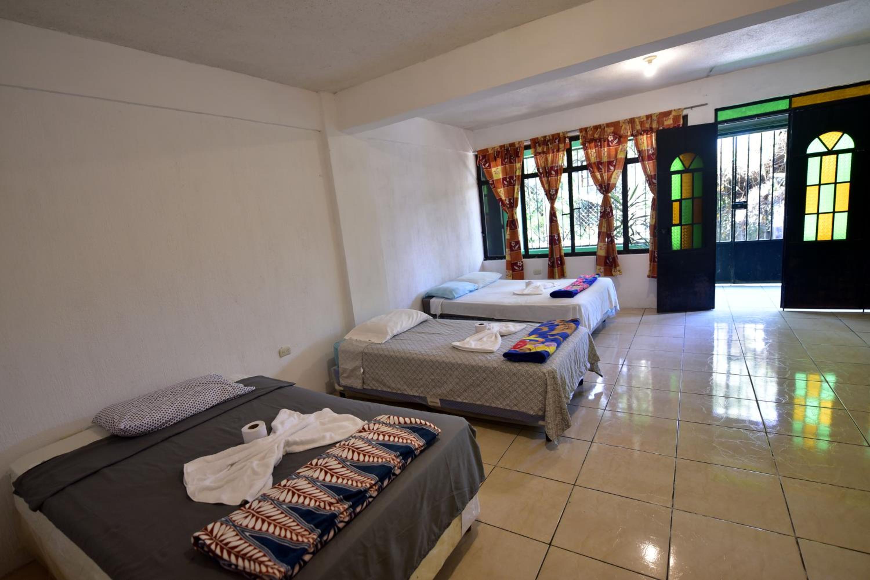 CASA EL ROBLE