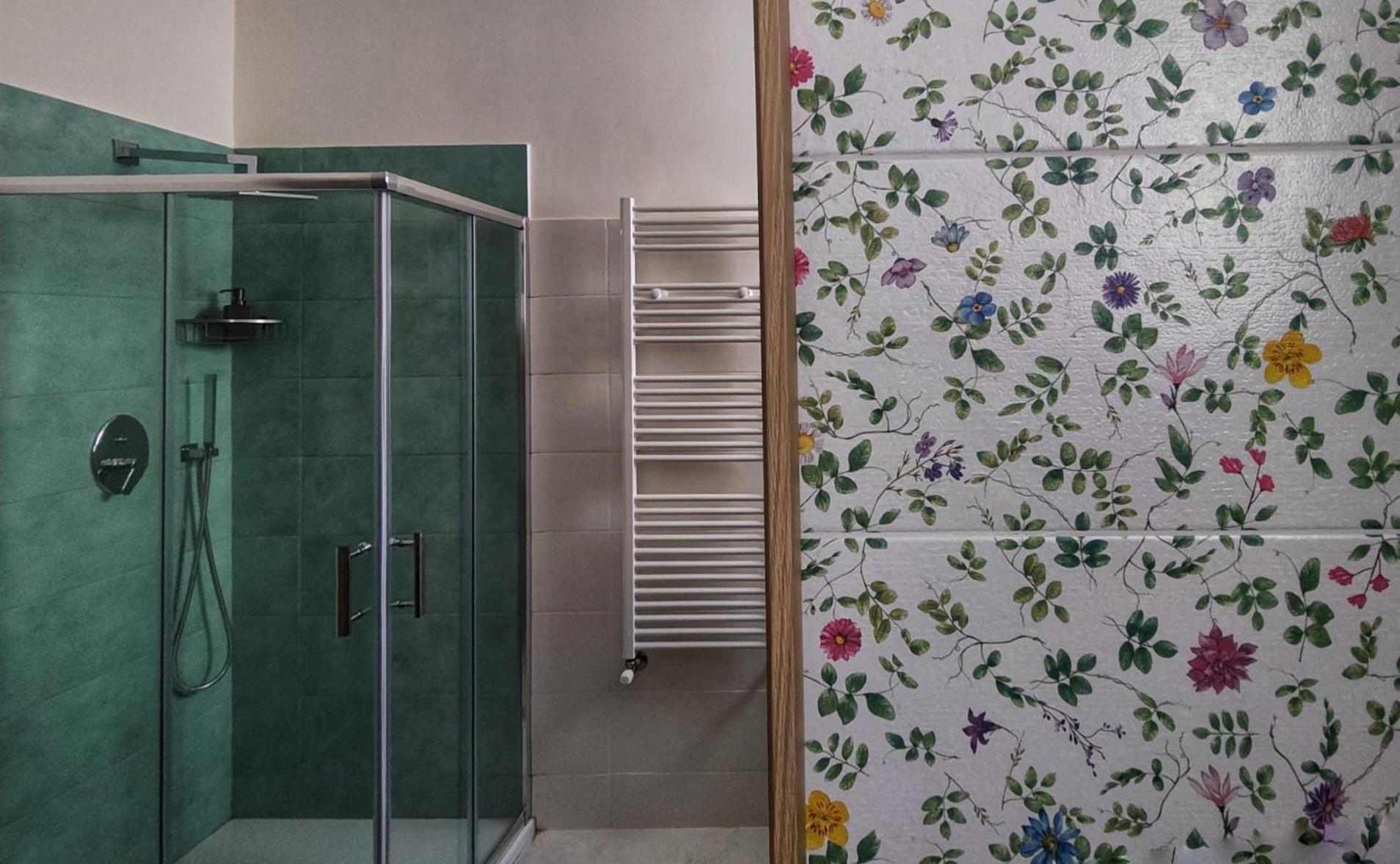 b&b Telesilla