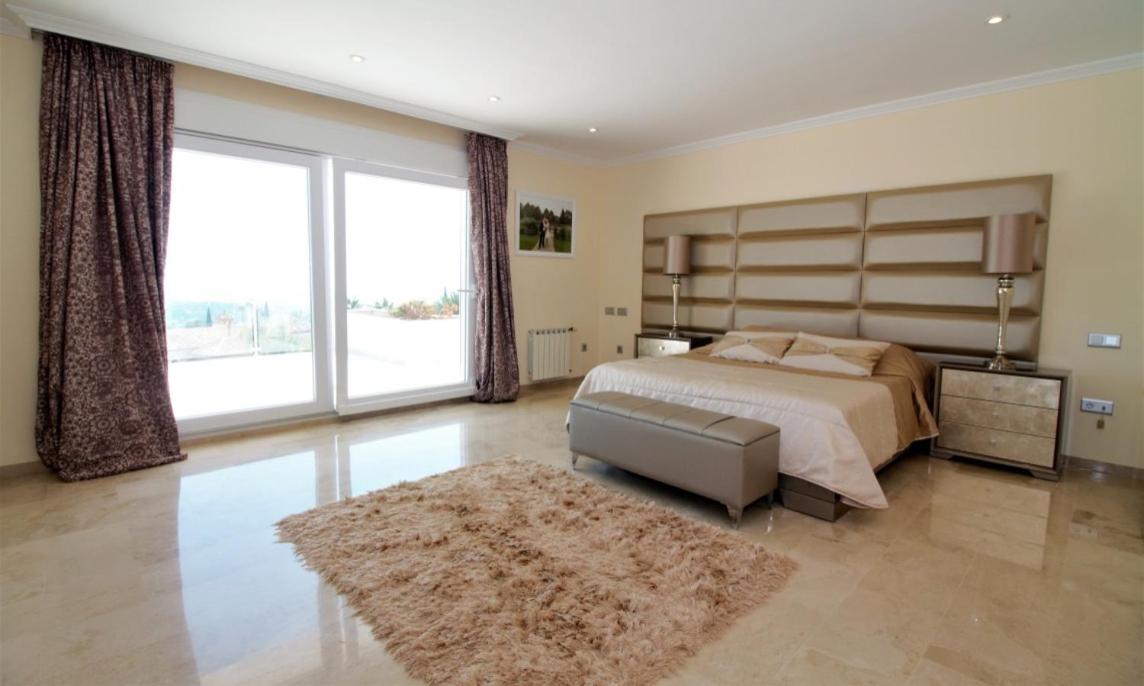 Marbella Villa Sea View 10 Bedrooms view 4