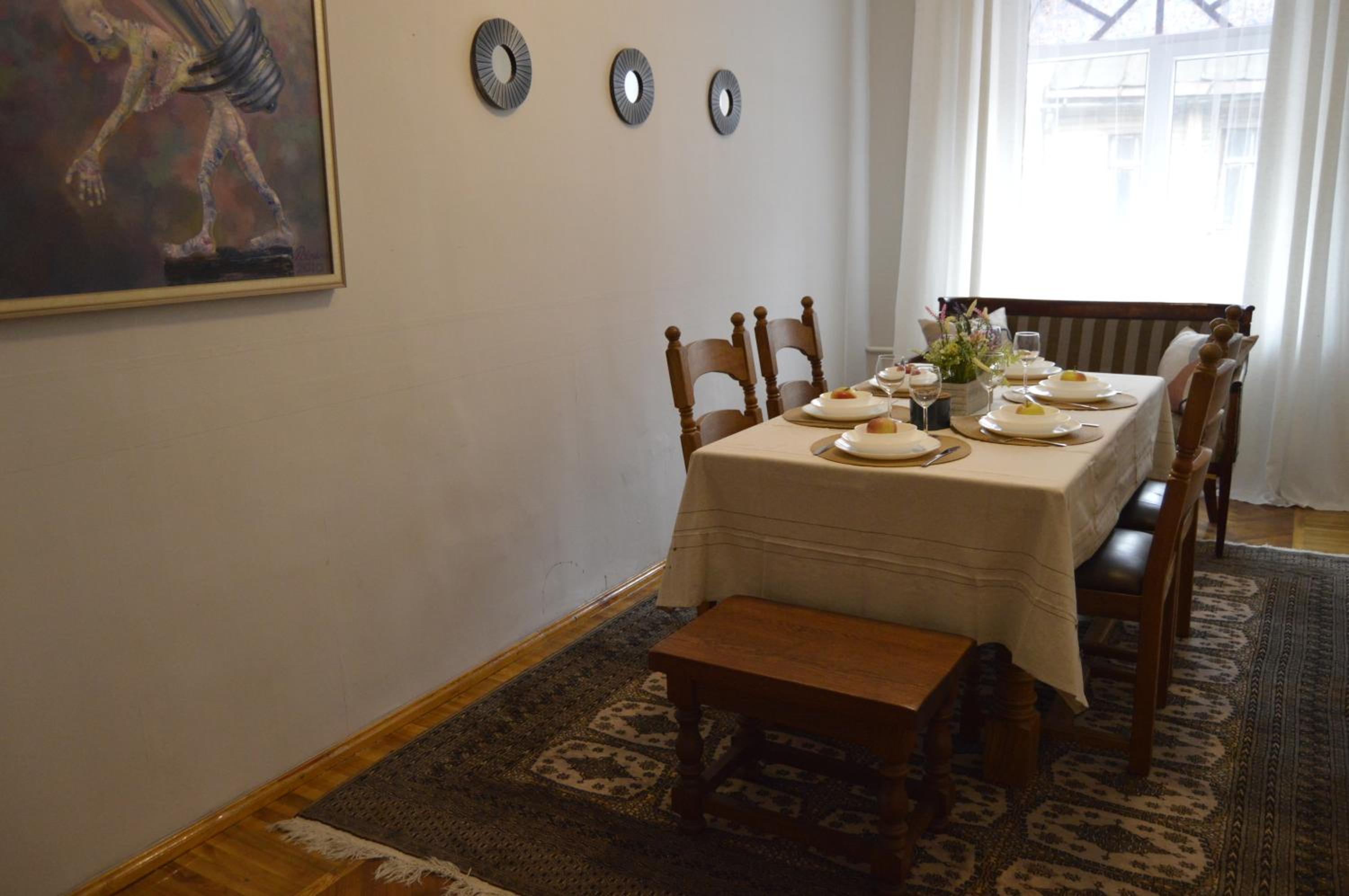 Unique Spacious Classic Three bedroom Midtown Apartment ! BILLIARD room ! view 5