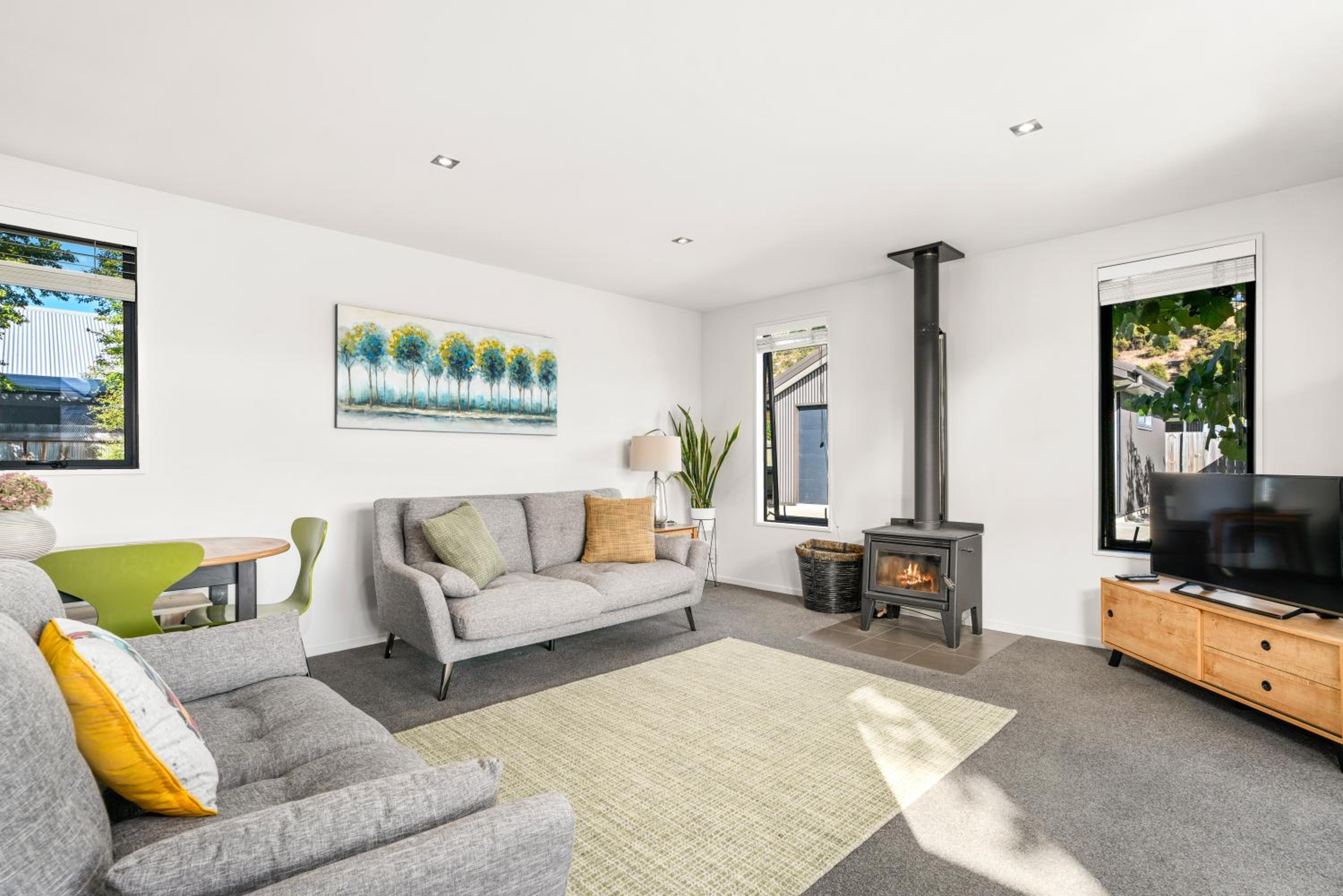 Relax on Snowberry - Wanaka Holiday Home view 2