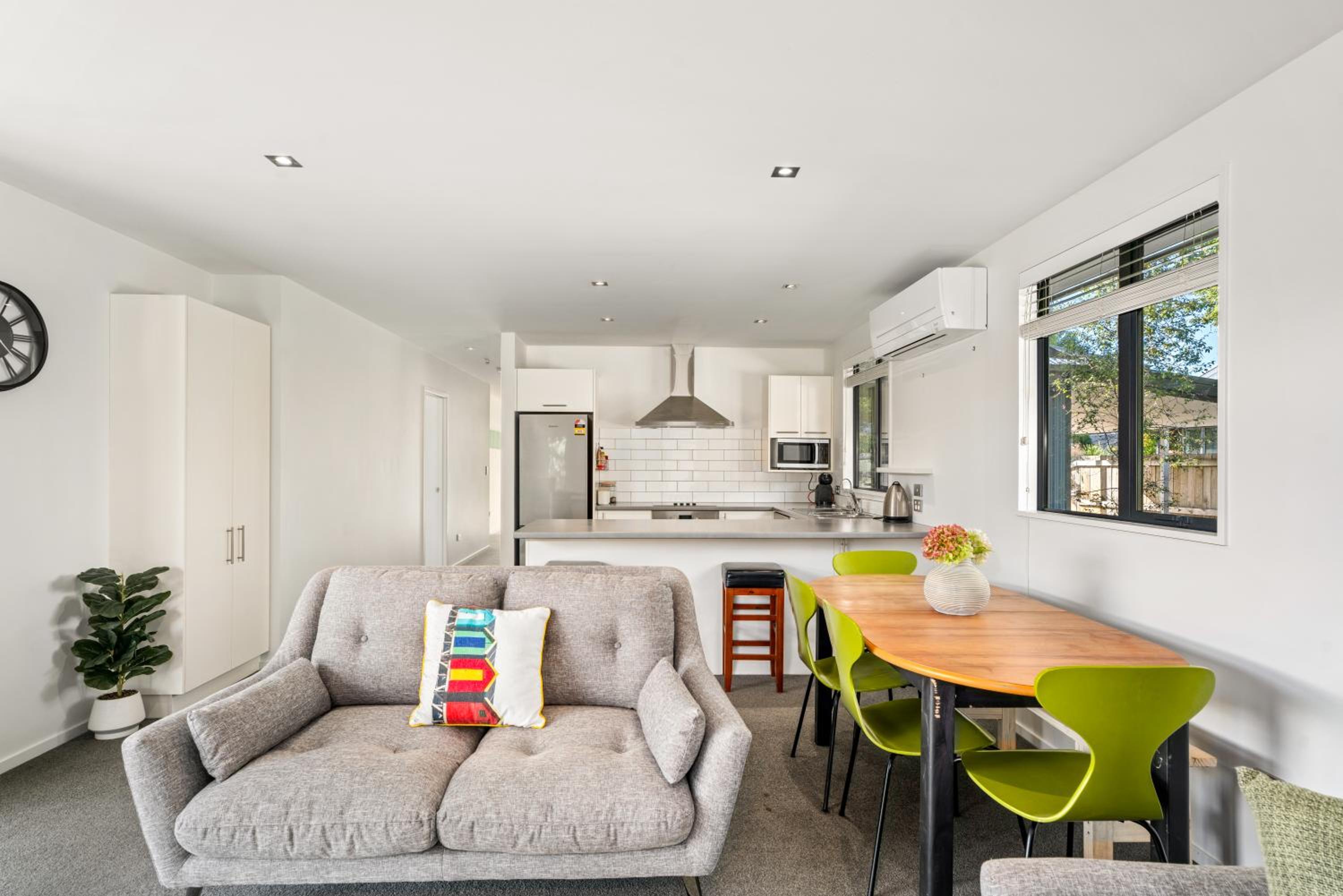 Relax on Snowberry - Wanaka Holiday Home view 4