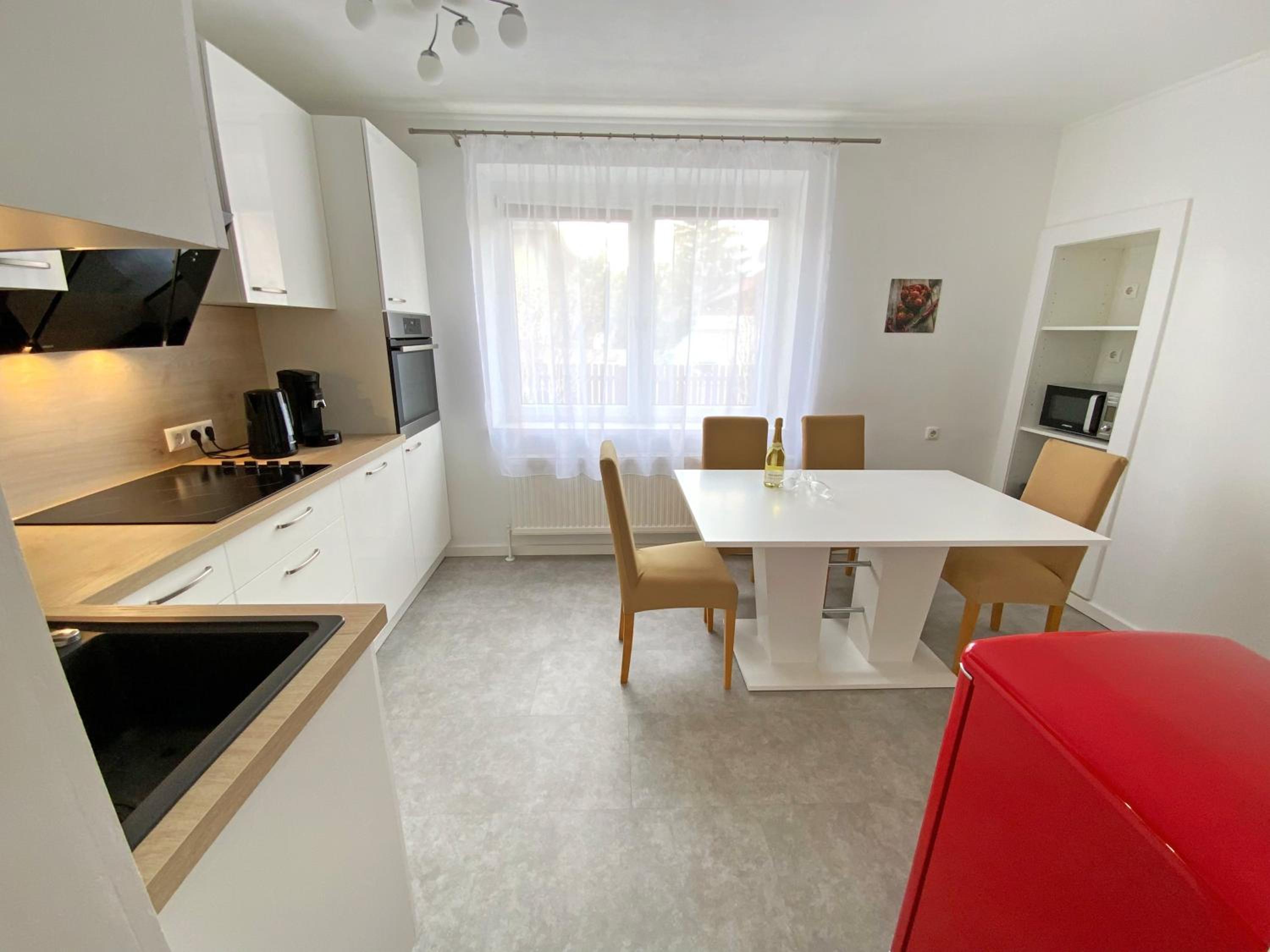 Jacky & Daniel's Apartments Top 1