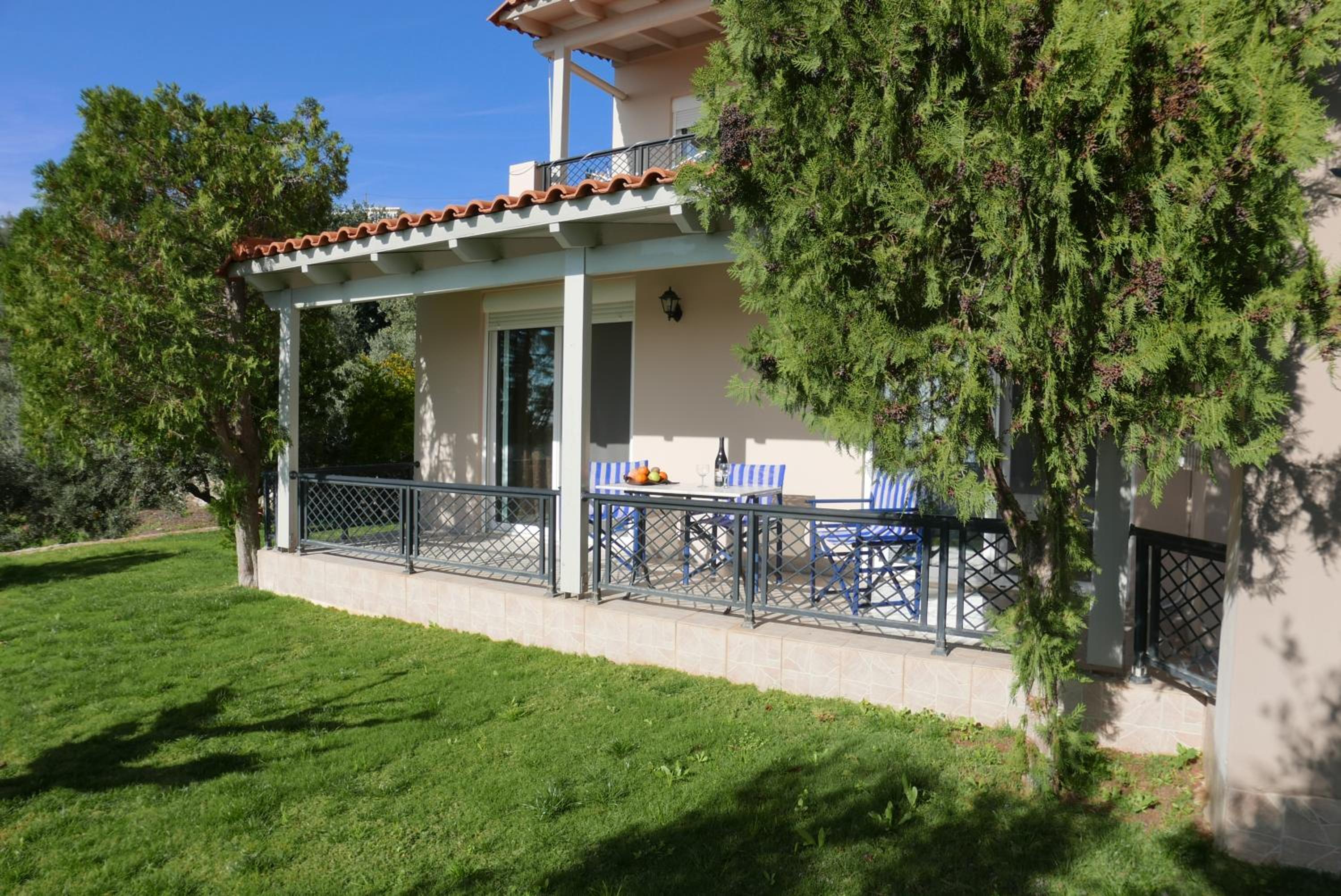 Renting House GALINI view 2