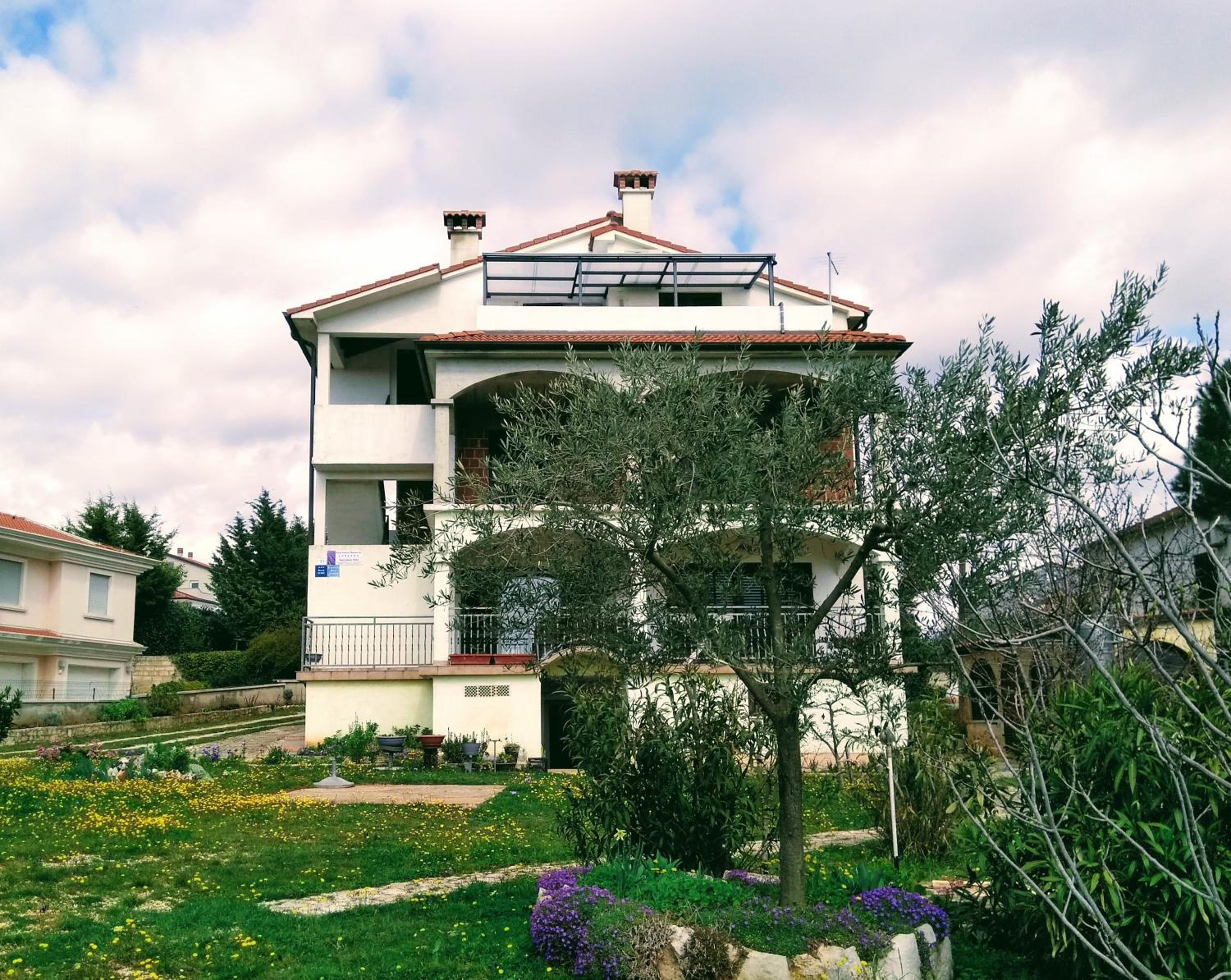 Photo 34