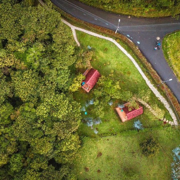 Chalets en Santa Elena en medio del Bosque