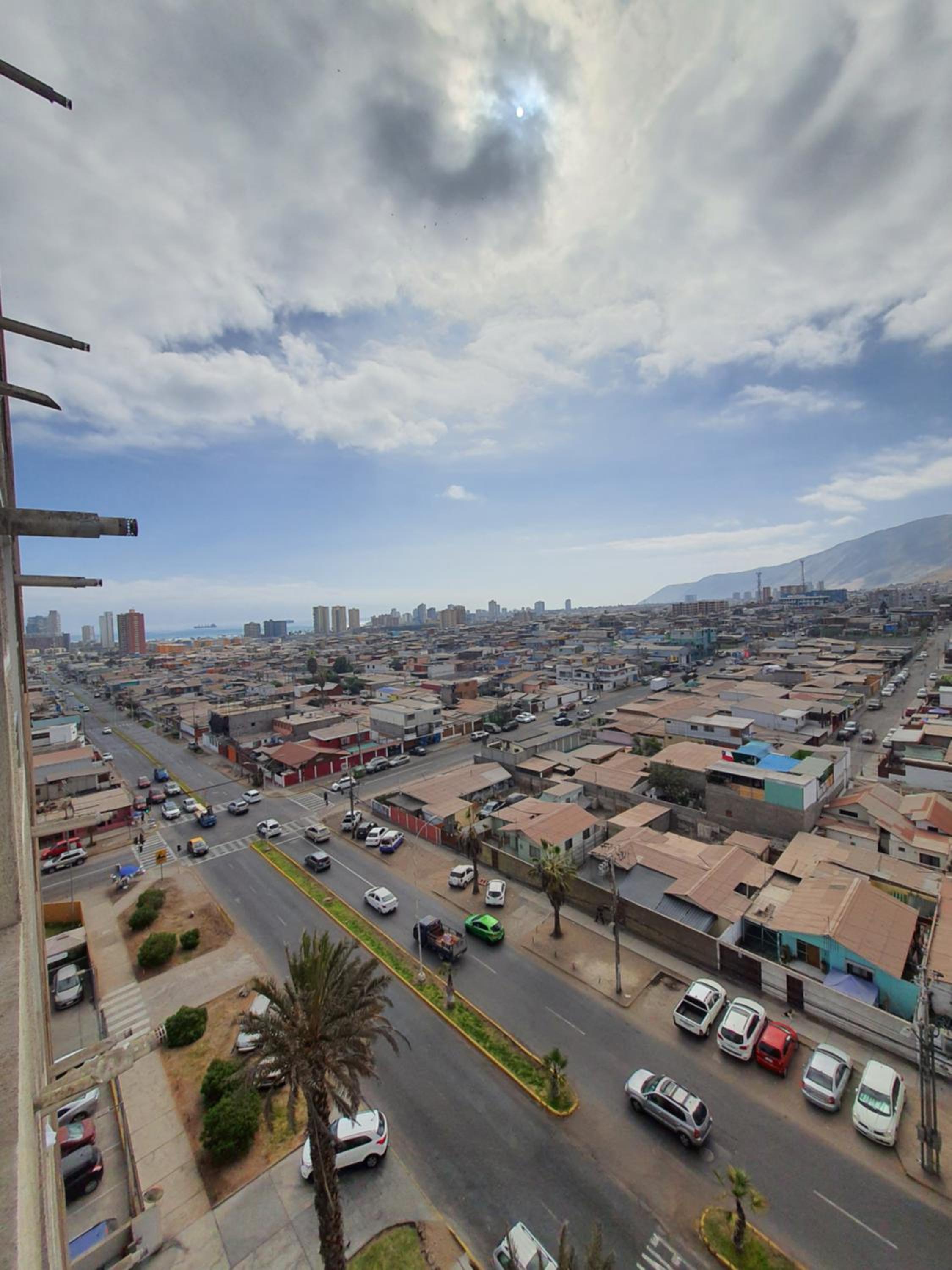 Edificio cerca de playa cavancha y Brava