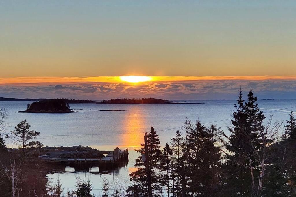 Serenity Oceanview Retreat