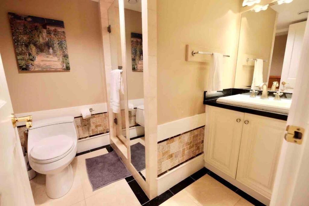 Tranquil And Spacious suite in Anmore