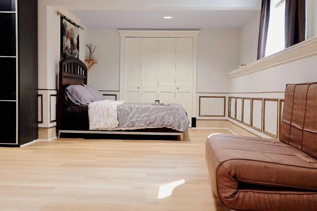 Tranquil And Spacious suite in Anmore