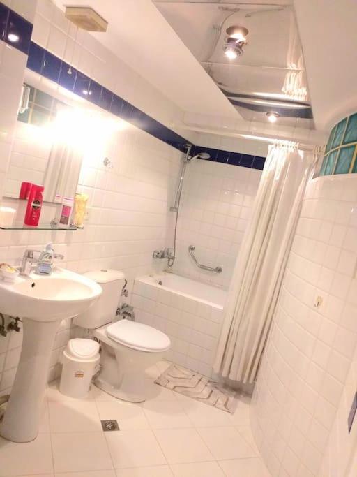 Sea View Apartment in the Center of Baku!