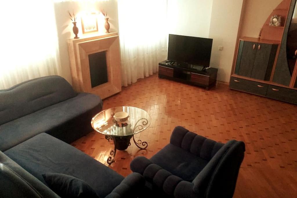 Sea View Apartment in the Center of Baku!