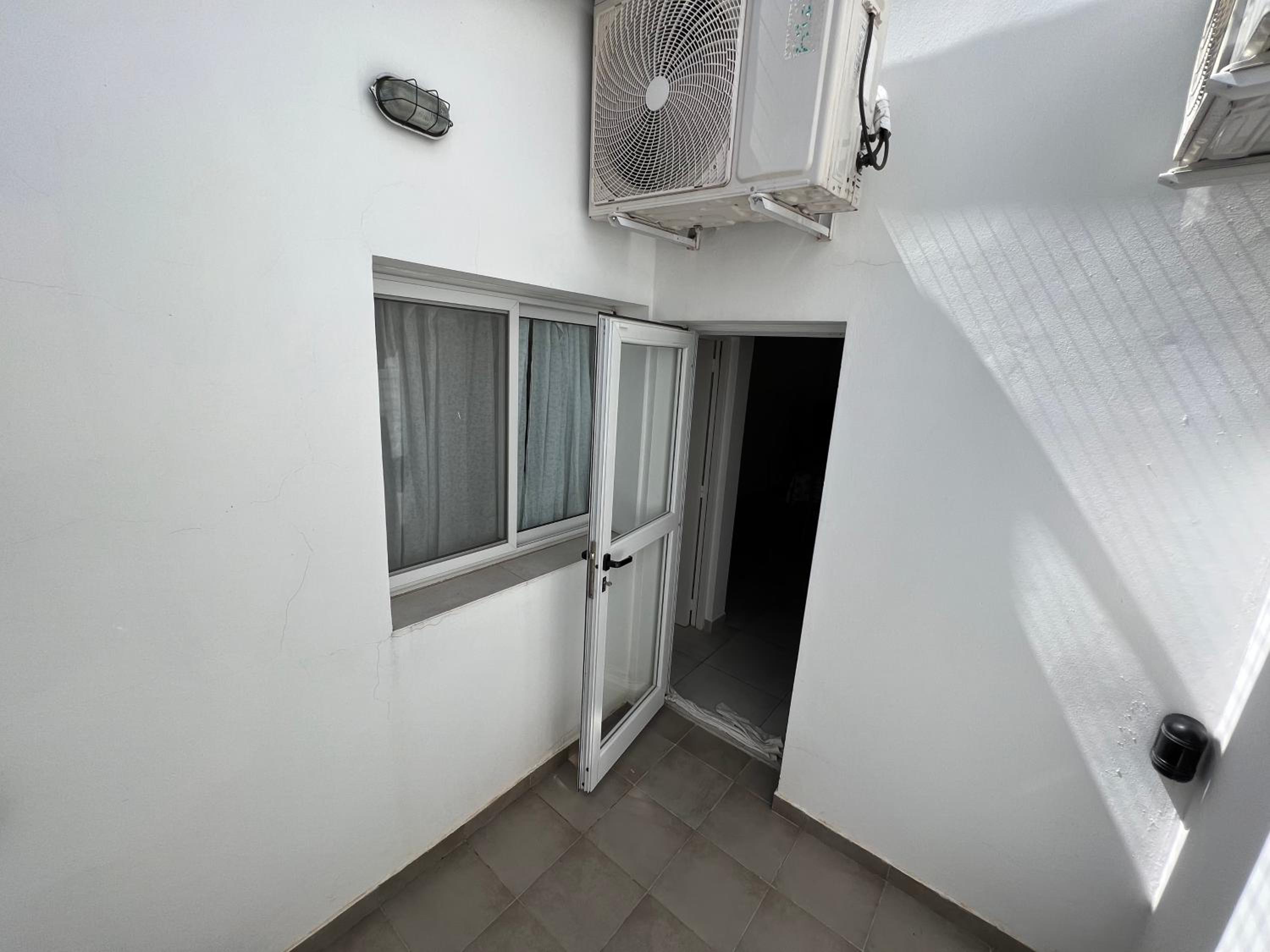 Apart H&L CON BALCON Y PARRILLA