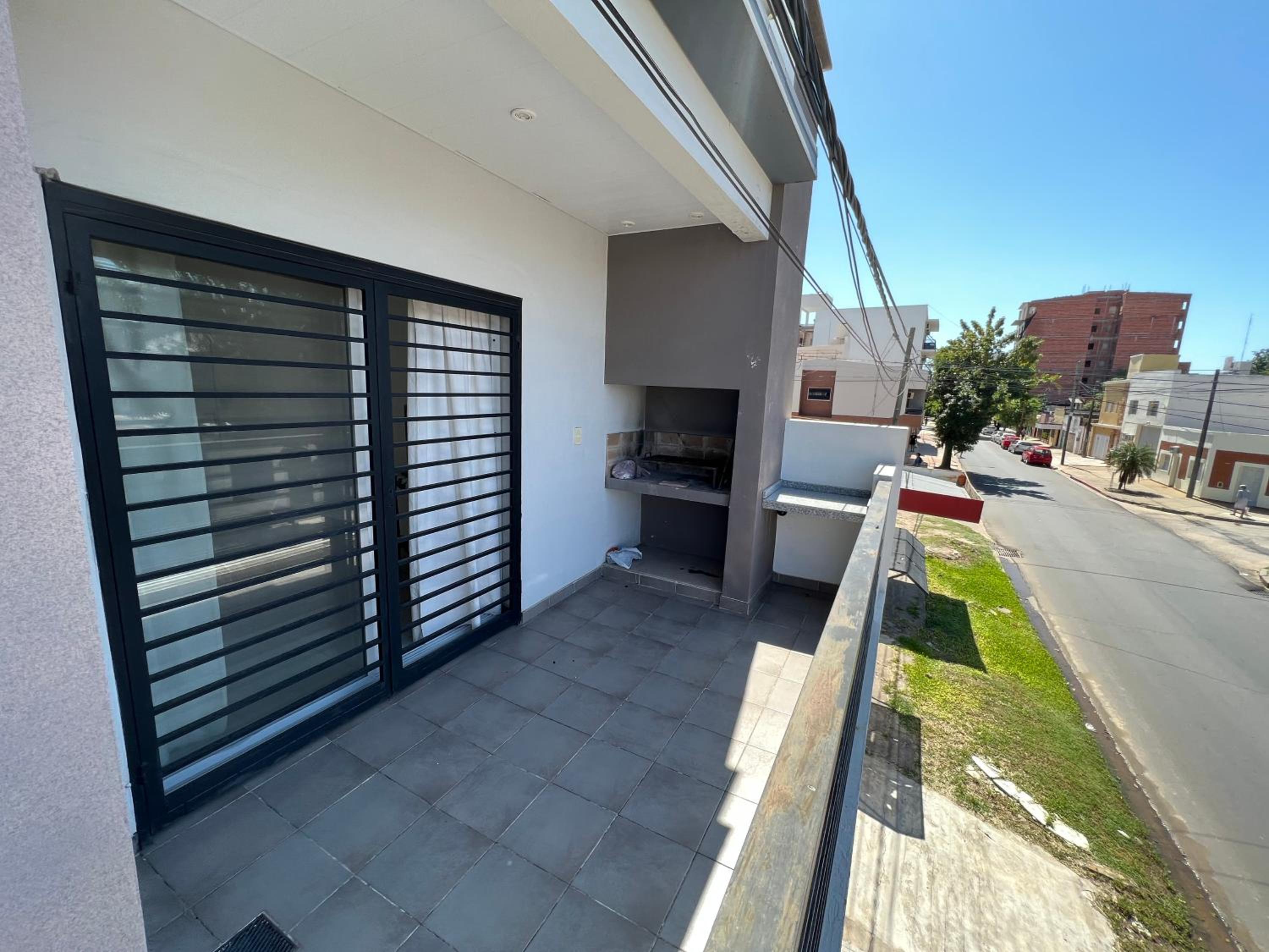 Apart H&L CON BALCON Y PARRILLA